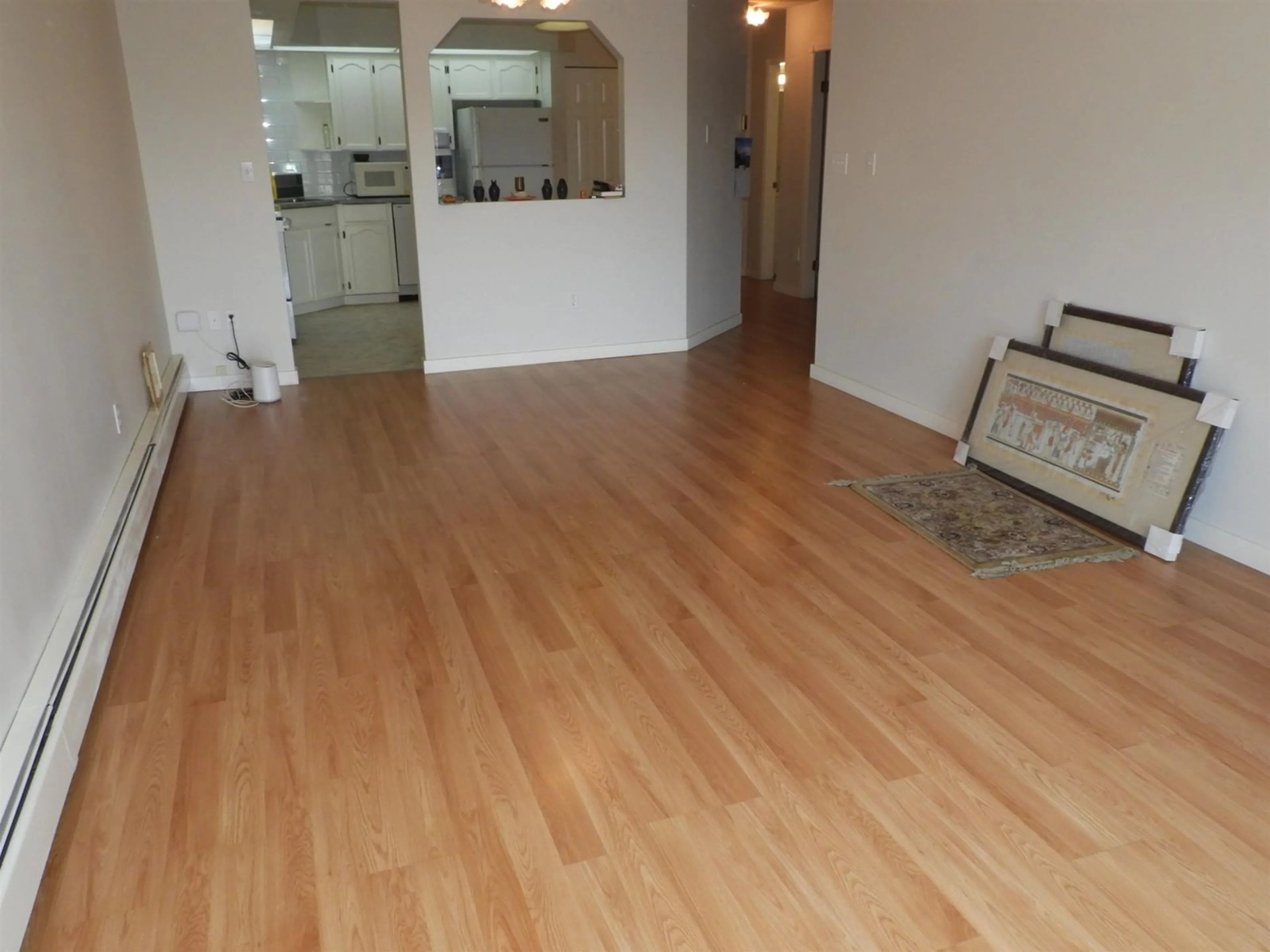 A pic of a room for 215 - 31930 OLD YALE, Abbotsford British Columbia V2T2C7