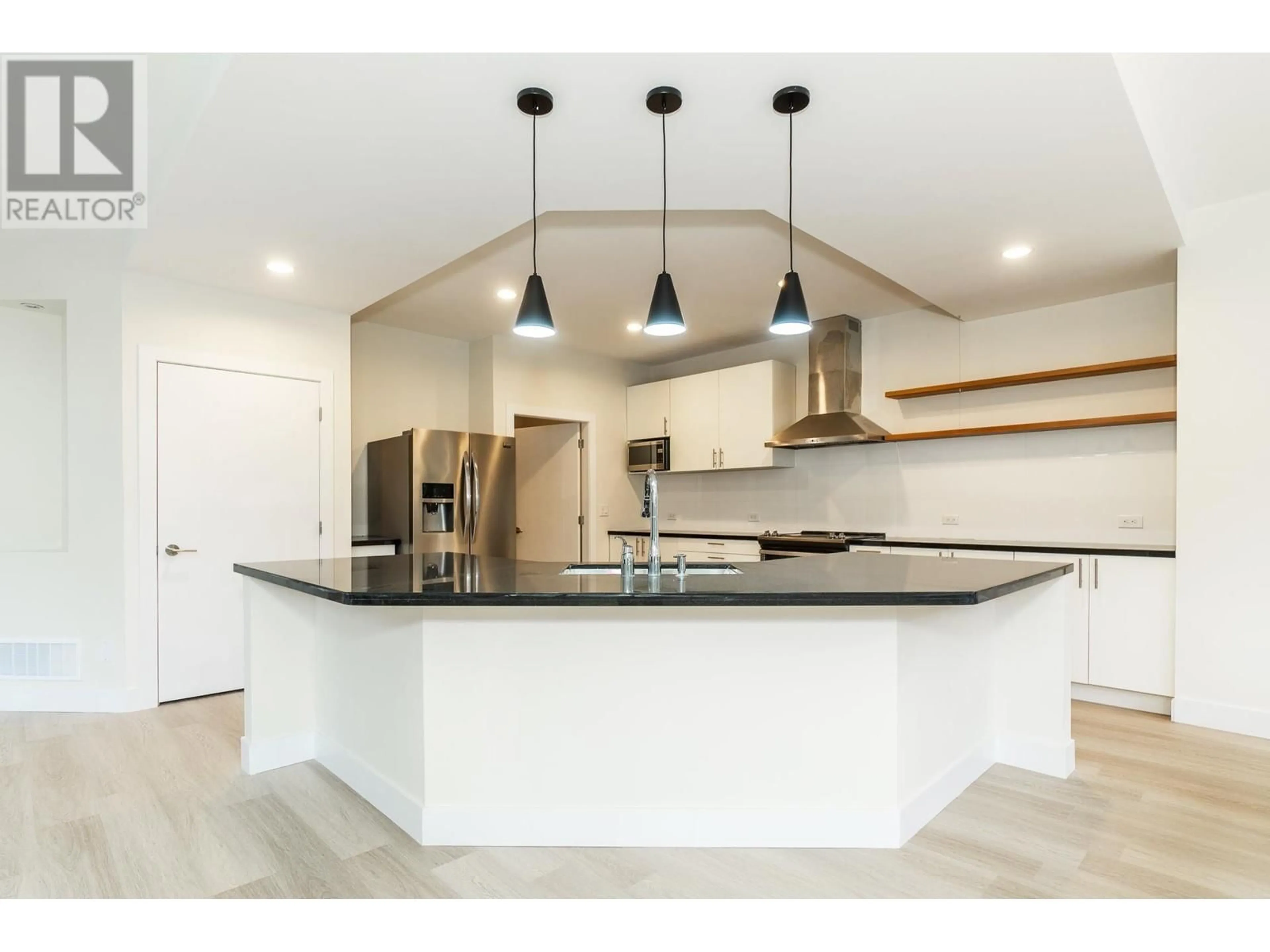 Open concept kitchen, unknown for 3497 BISHOP PLACE, Coquitlam British Columbia V3E0K2