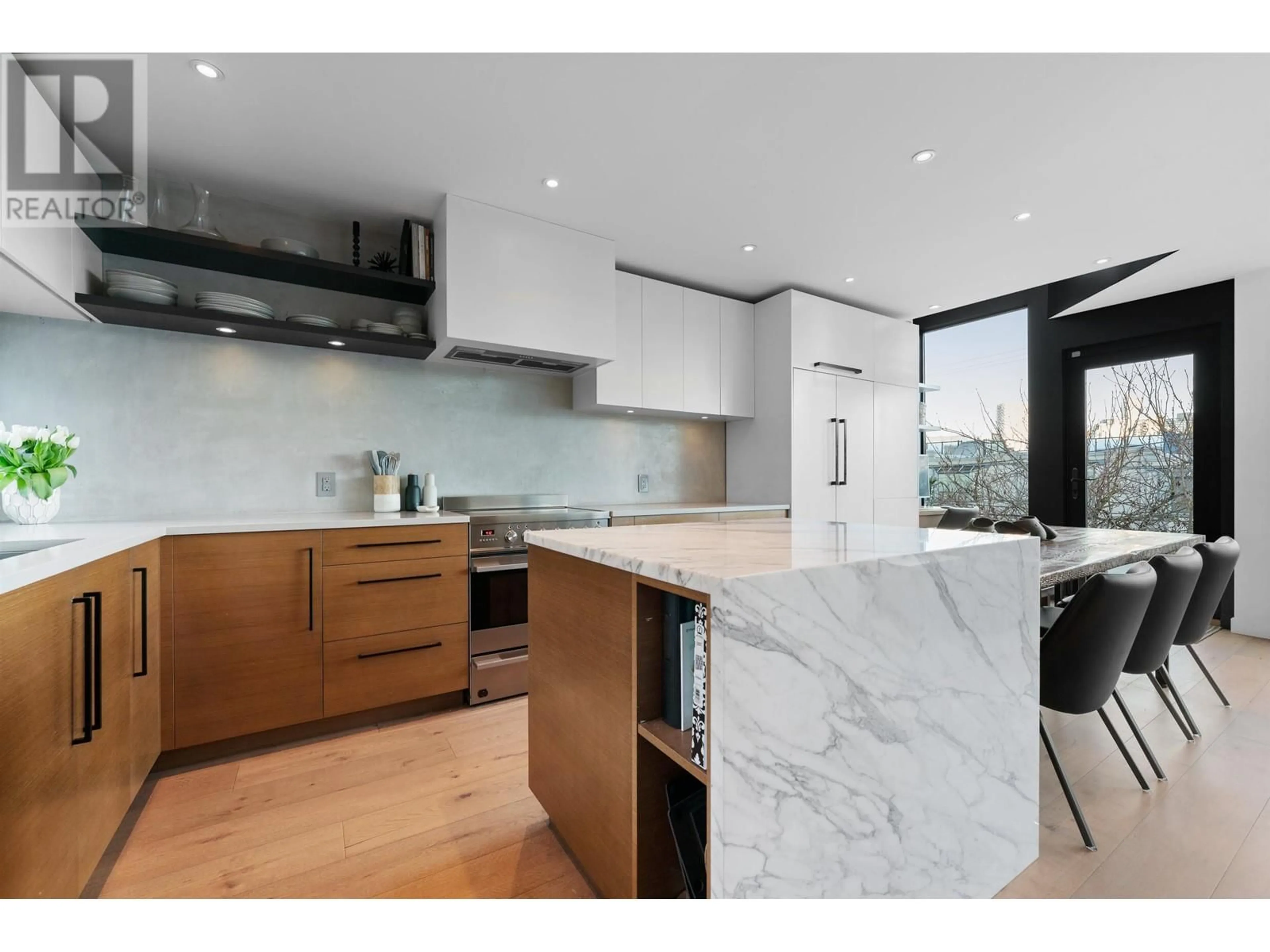 Contemporary kitchen, unknown for 950 W 7TH AVENUE, Vancouver British Columbia V5Z1C3