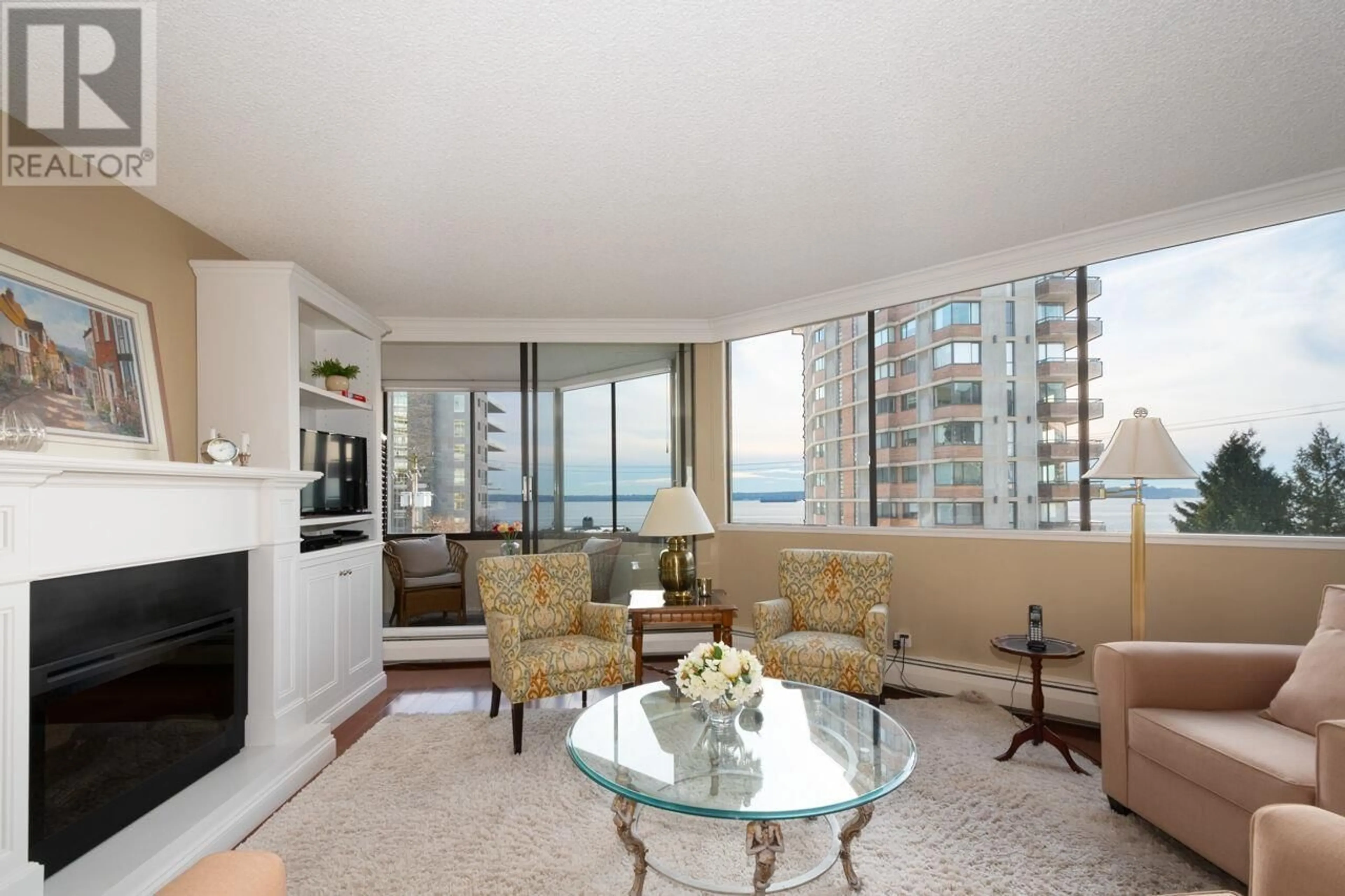 Living room with furniture, unknown for 401 - 2165 ARGYLE AVENUE, West Vancouver British Columbia V7V1A5