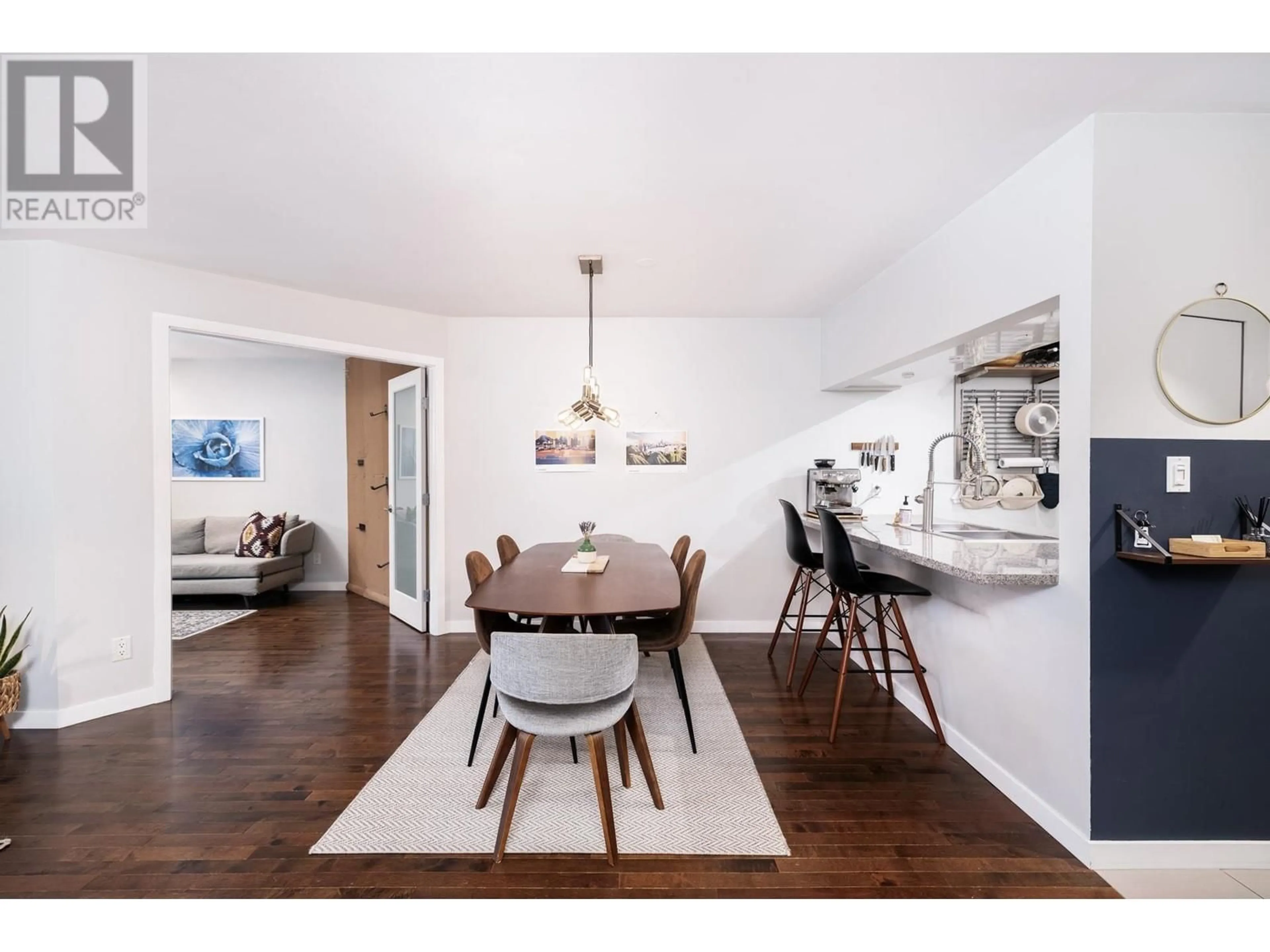 Dining room, wood/laminate floor for 115 2222 PRINCE EDWARD STREET, Vancouver British Columbia V5T4M6