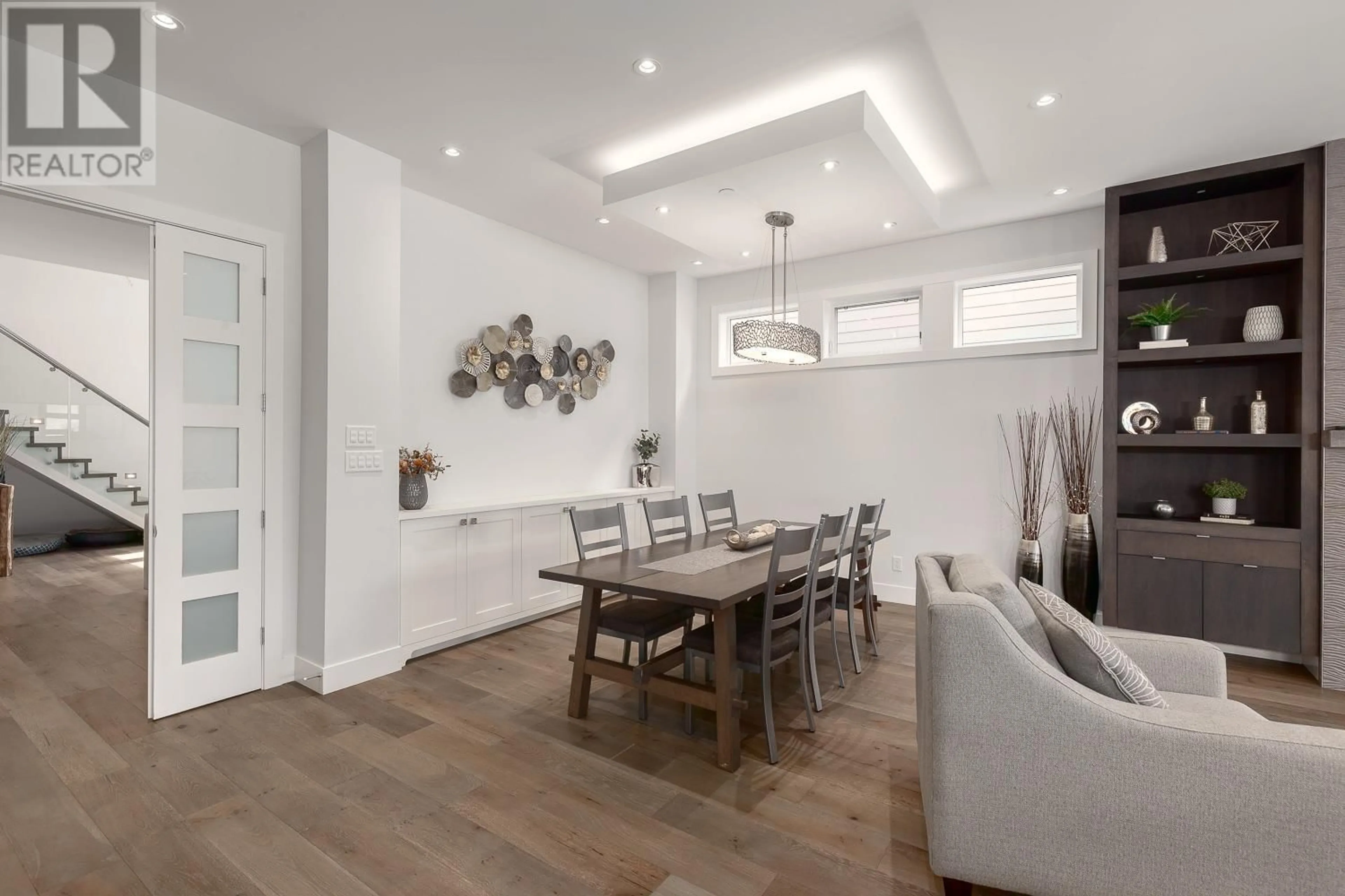 Dining room, wood/laminate floor for 40257 ARISTOTLE DRIVE, Squamish British Columbia V8B0S6