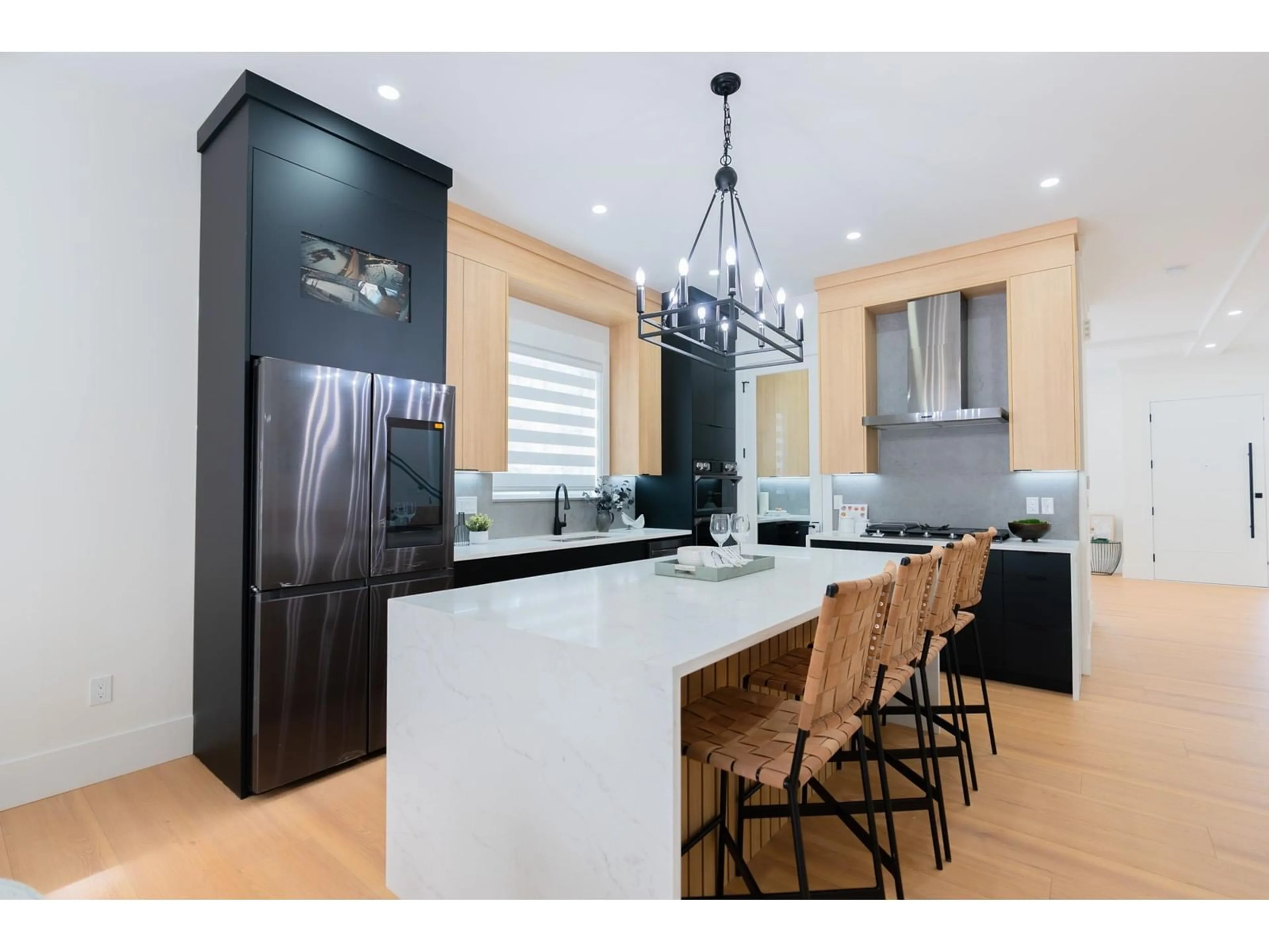 Contemporary kitchen, unknown for 14446 60TH, Surrey British Columbia V3S1R3