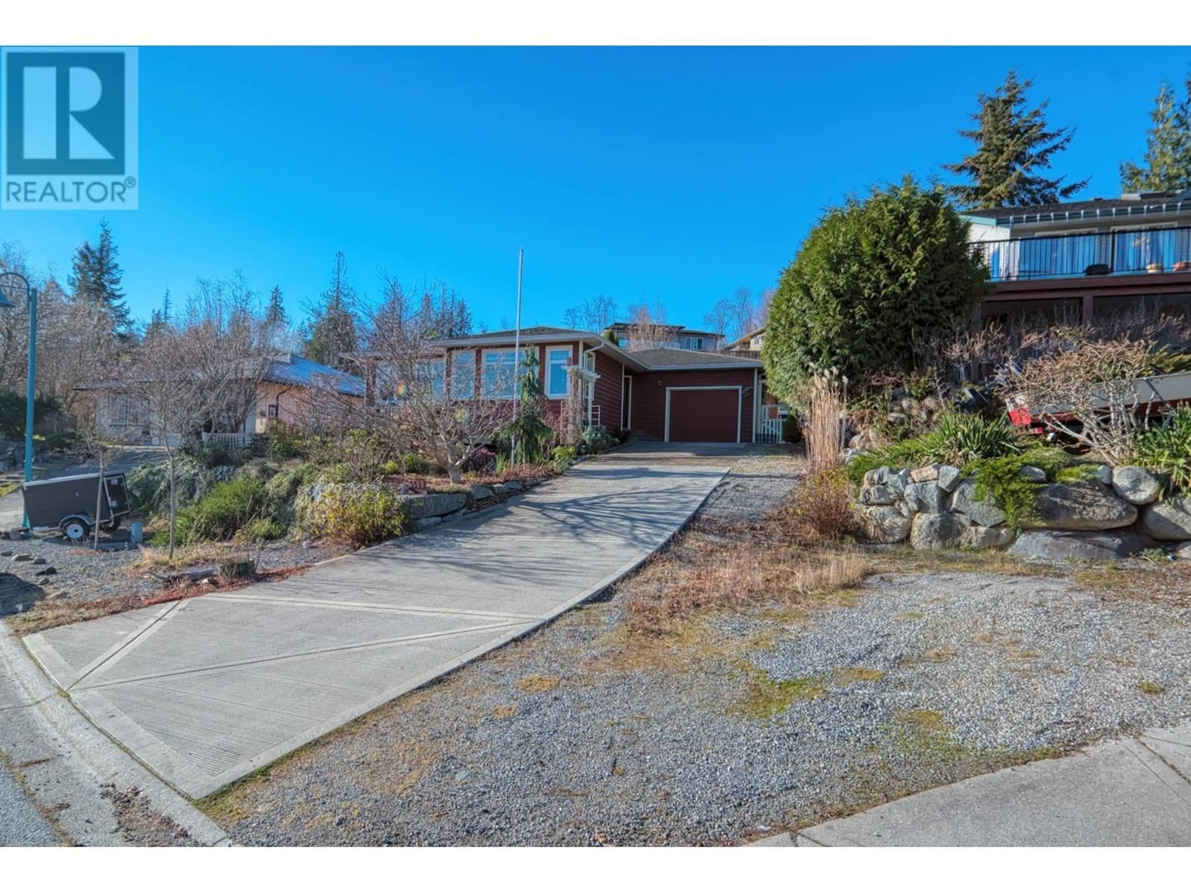 A pic from outside/outdoor area/front of a property/back of a property/a pic from drone, street for 5599 MEDUSA PLACE, Sechelt British Columbia V7Z0V1