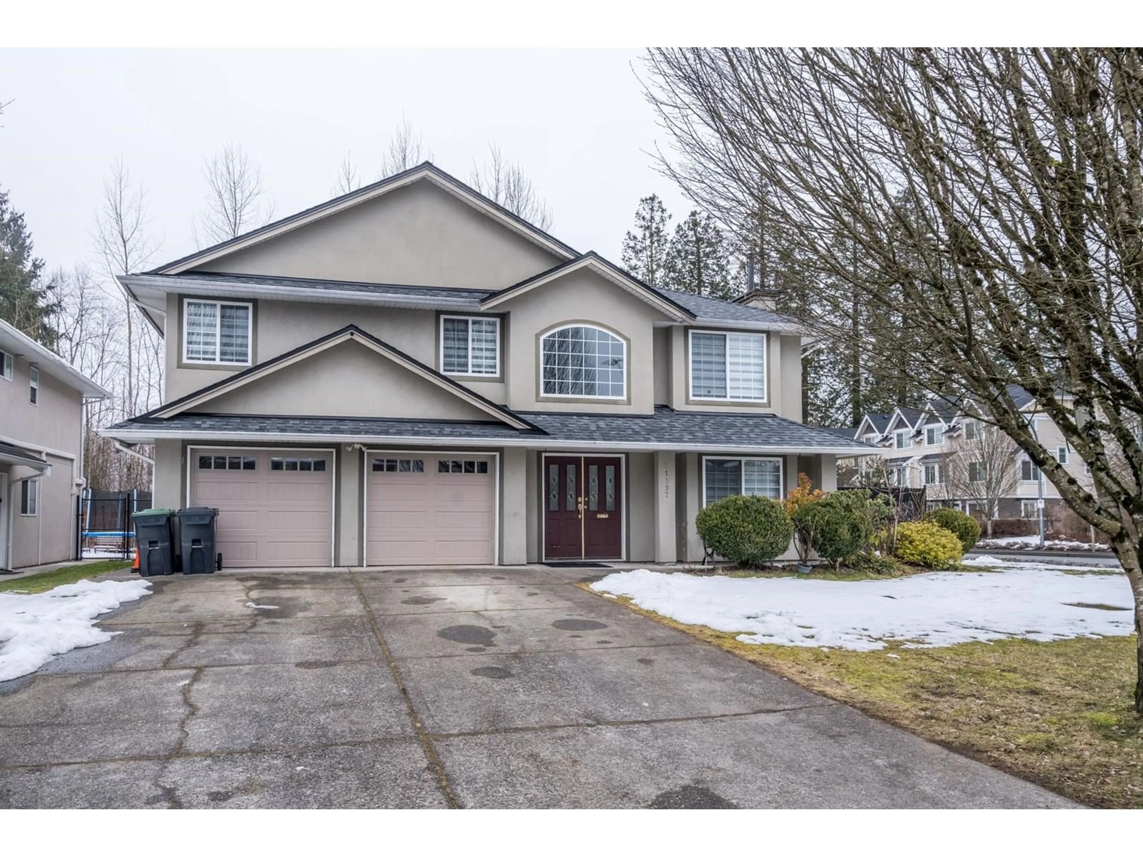 Home with vinyl exterior material, street for 21597 95A, Langley British Columbia V1M2C6