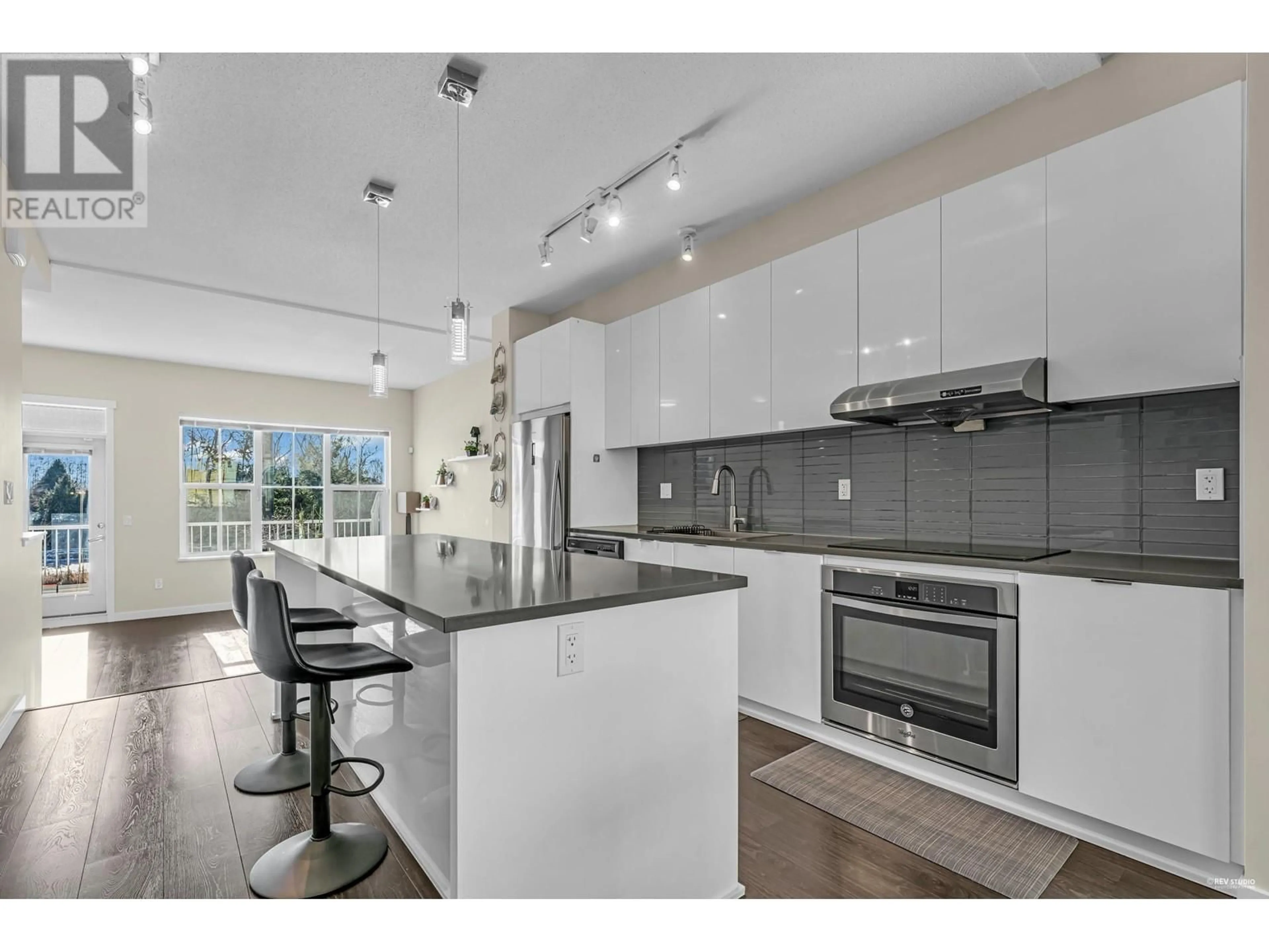 Open concept kitchen, unknown for 49 5550 ADMIRAL WAY, Delta British Columbia V4K0C4