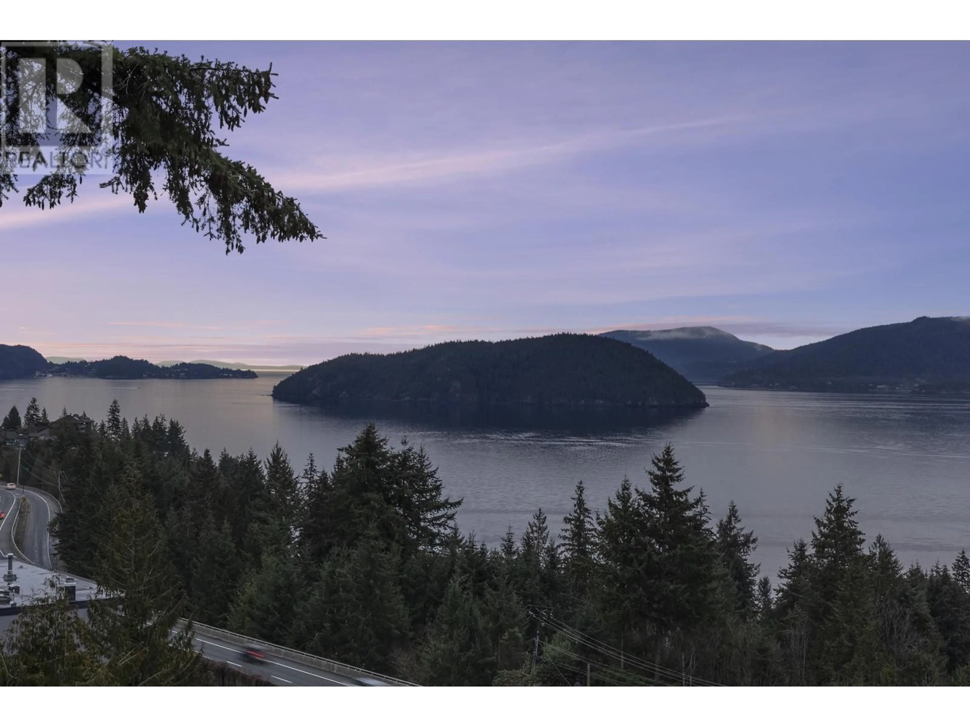 A pic from outside/outdoor area/front of a property/back of a property/a pic from drone, water/lake/river/ocean view for 350 BAYVIEW ROAD, Lions Bay British Columbia V0N2E0