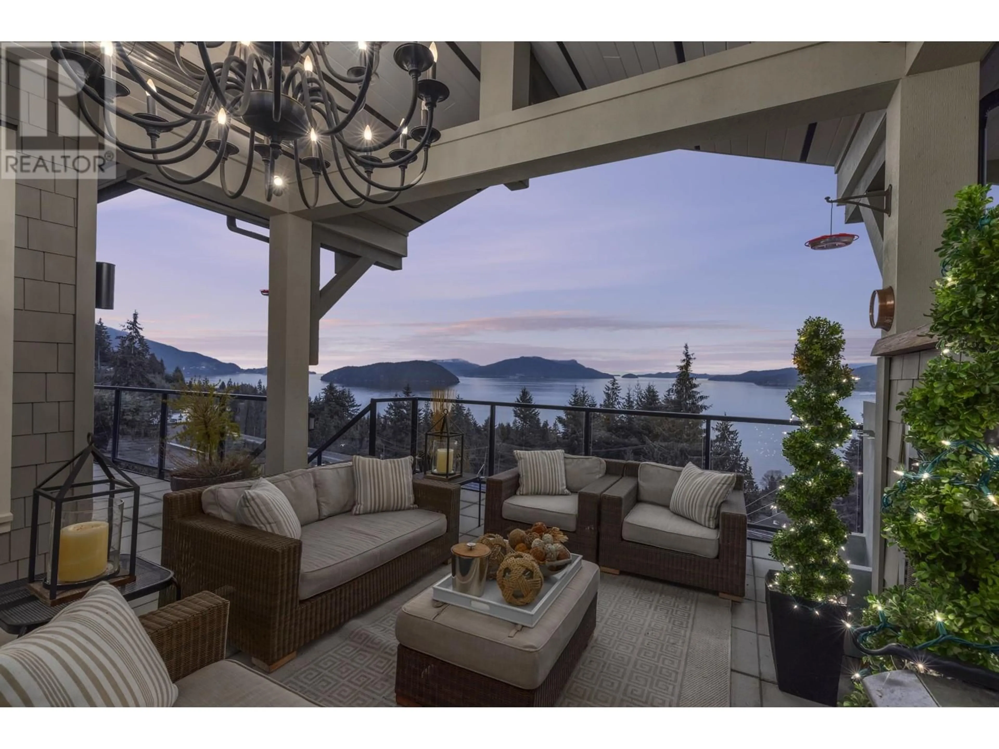 Patio, water/lake/river/ocean view for 350 BAYVIEW ROAD, Lions Bay British Columbia V0N2E0