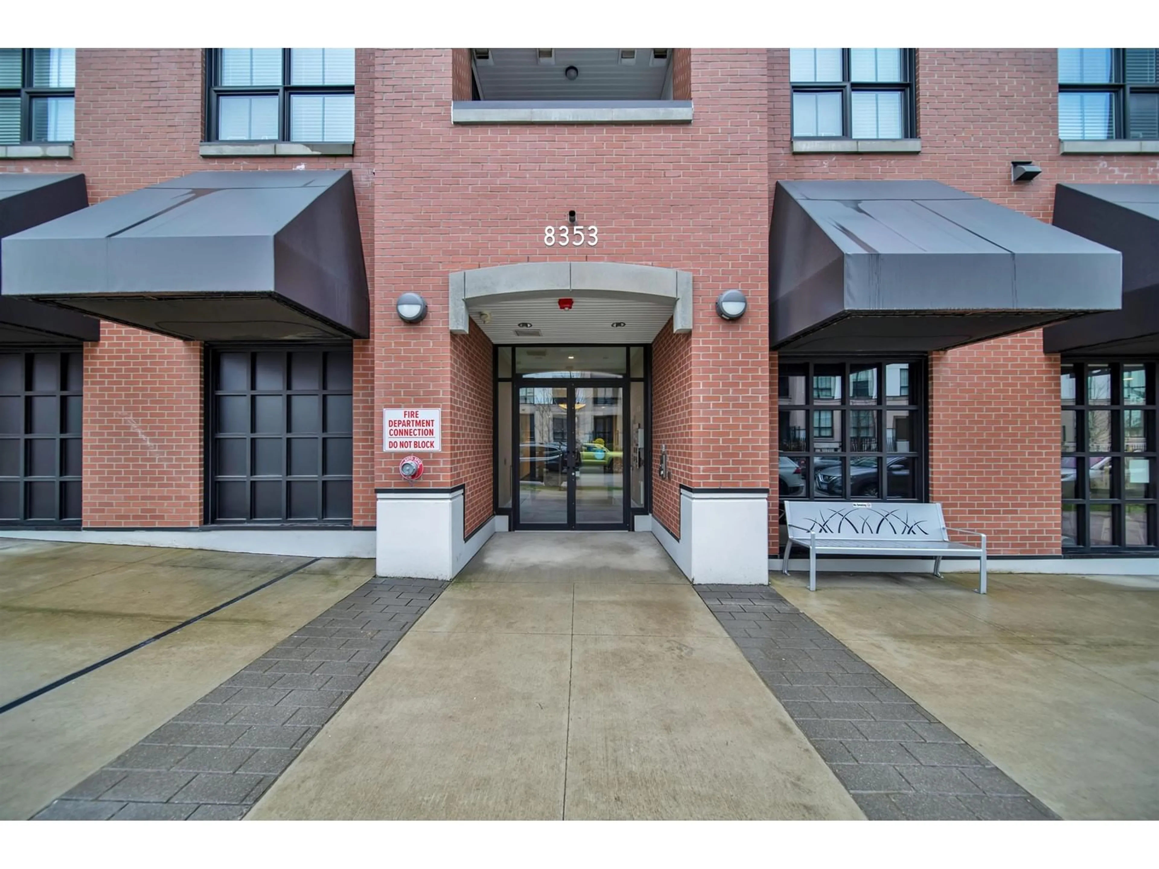 Indoor foyer for F407 8353 200A STREET, Langley British Columbia V2Y5K7