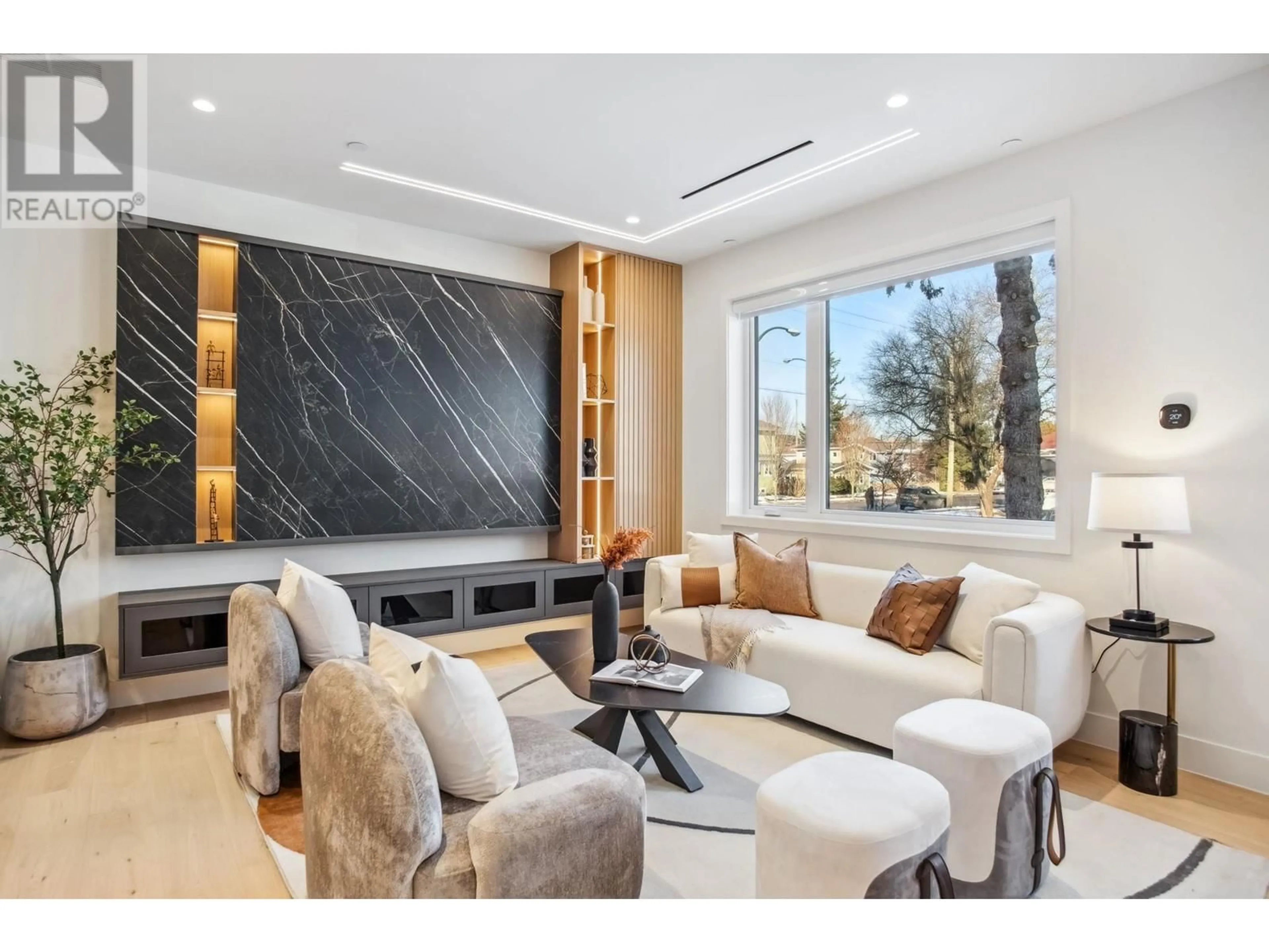 Home theater for 2790 21ST AVENUE, Vancouver British Columbia V6L1K3