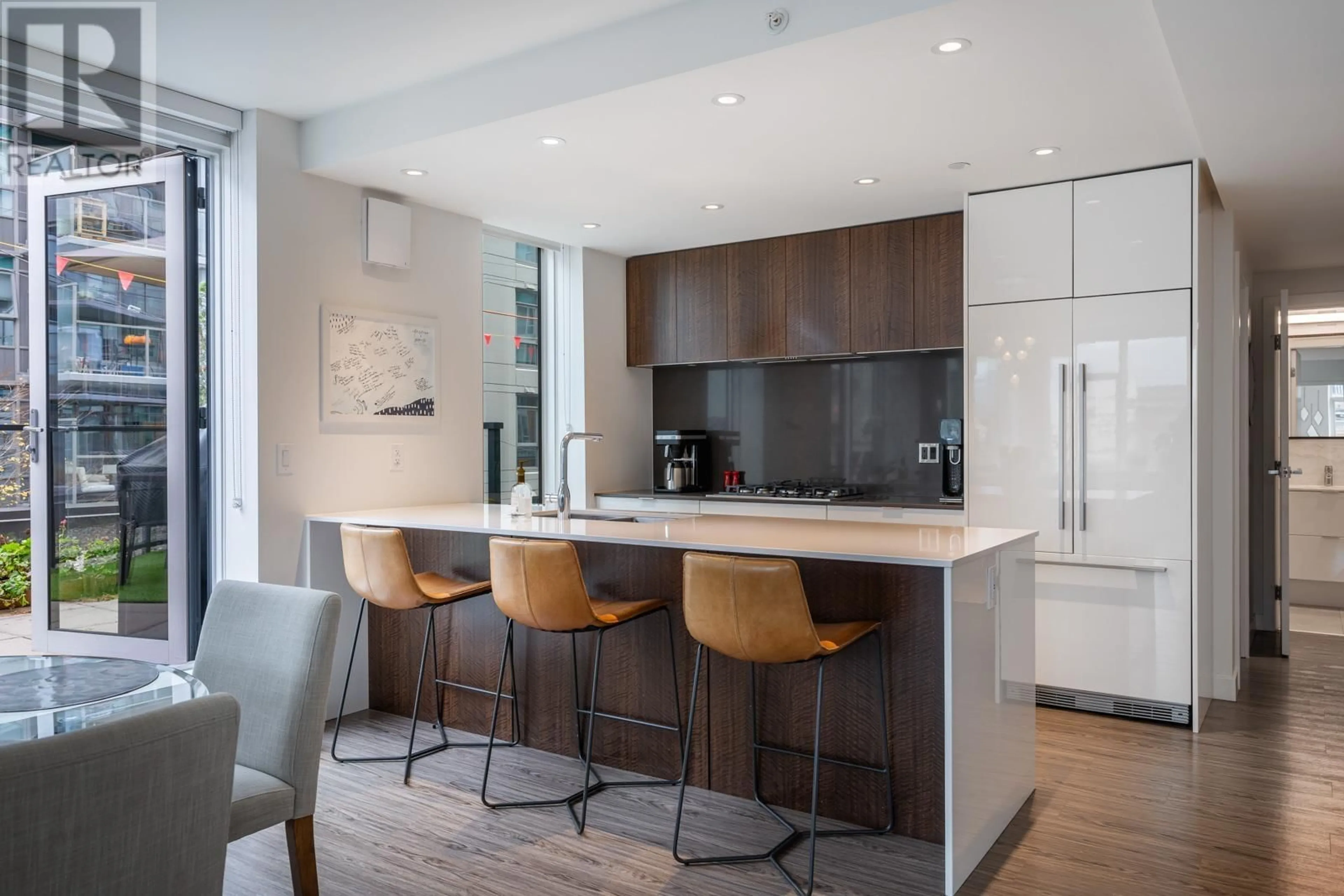 Open concept kitchen, unknown for 306 - 209 7TH AVENUE, Vancouver British Columbia V5T0H3