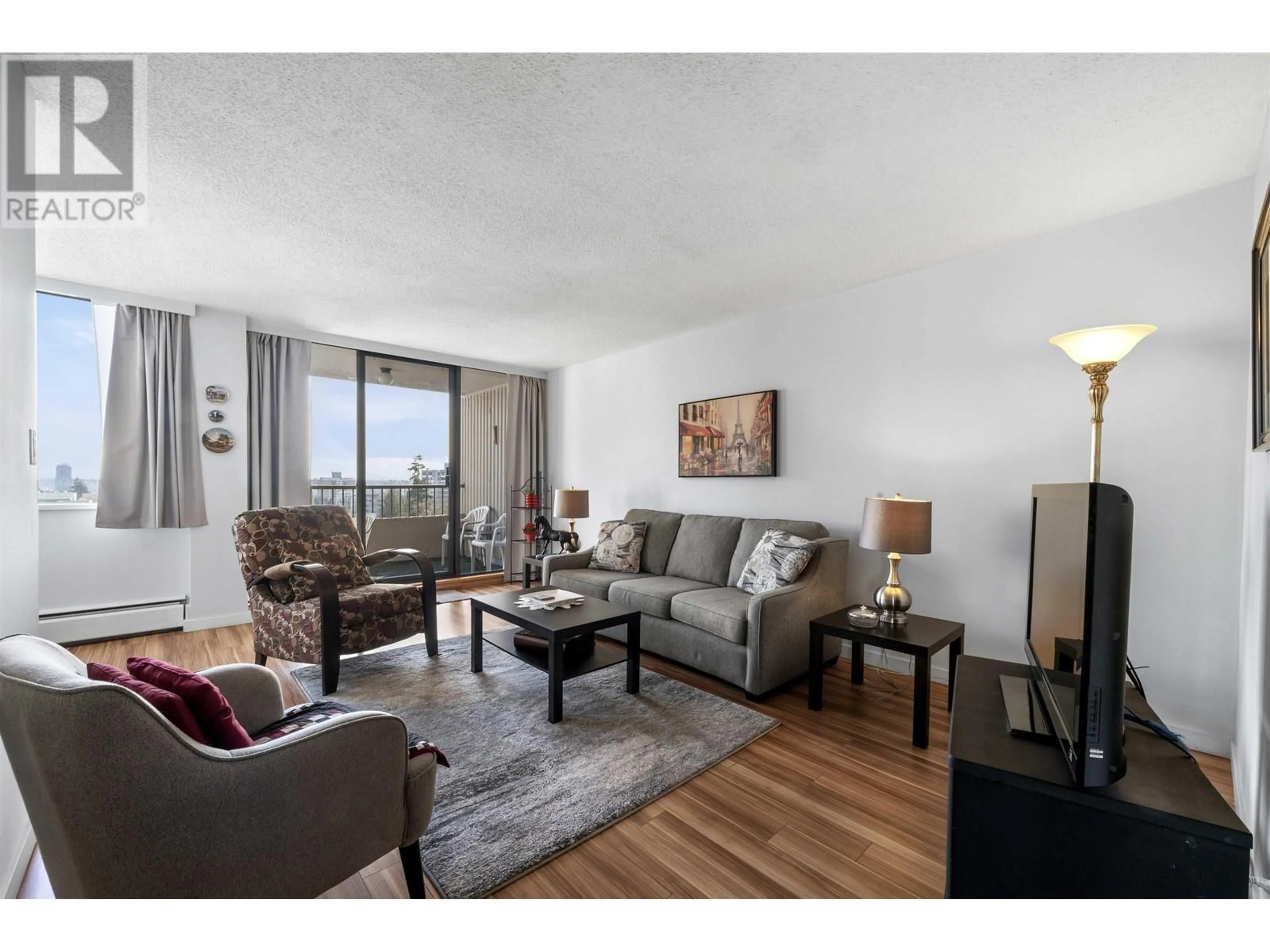 Living room with furniture, wood/laminate floor for 1005 740 HAMILTON STREET, New Westminster British Columbia V3M5T7