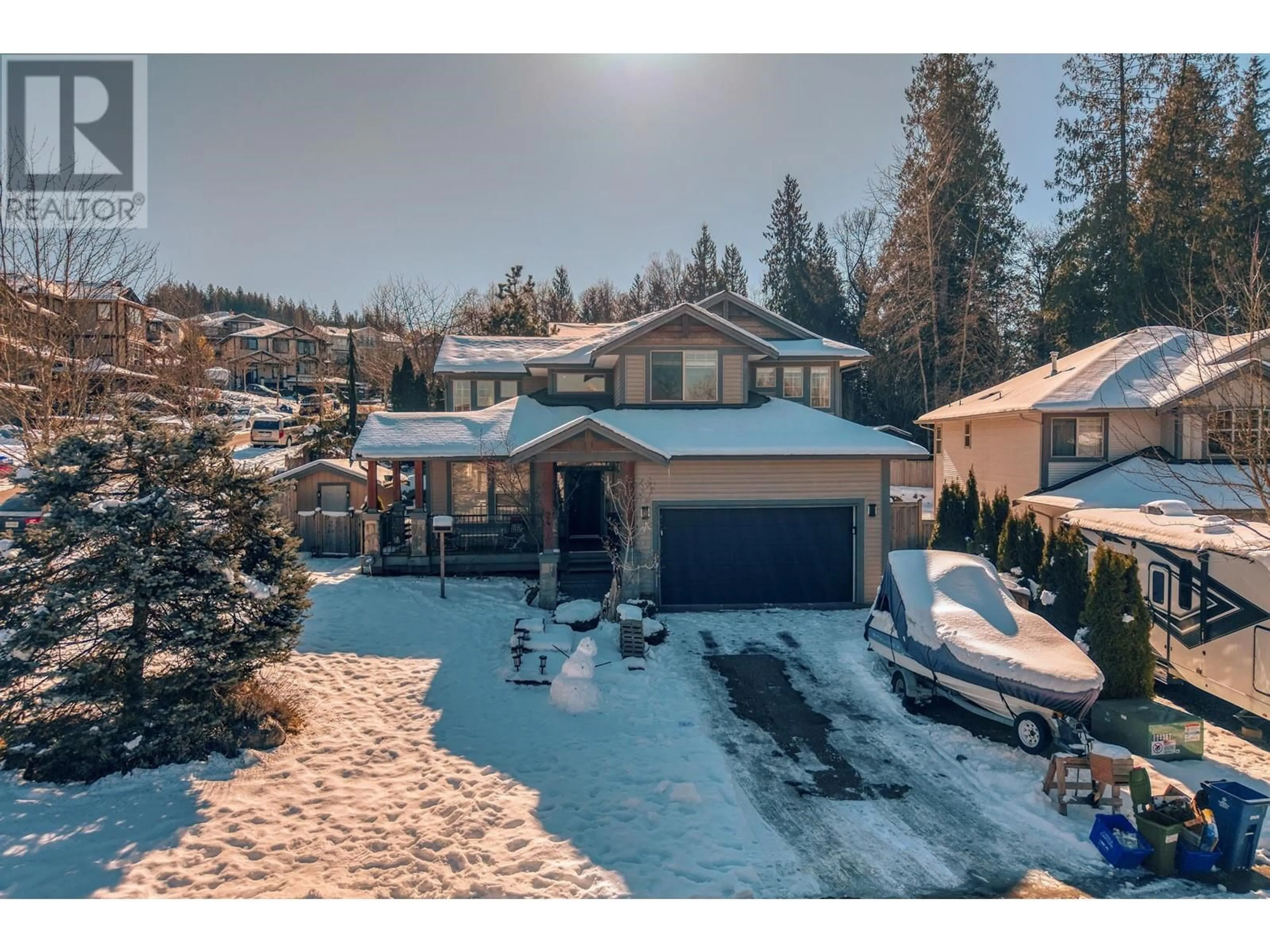 A pic from outside/outdoor area/front of a property/back of a property/a pic from drone, unknown for 24760 KIMOLA DRIVE, Maple Ridge British Columbia V2W0A6