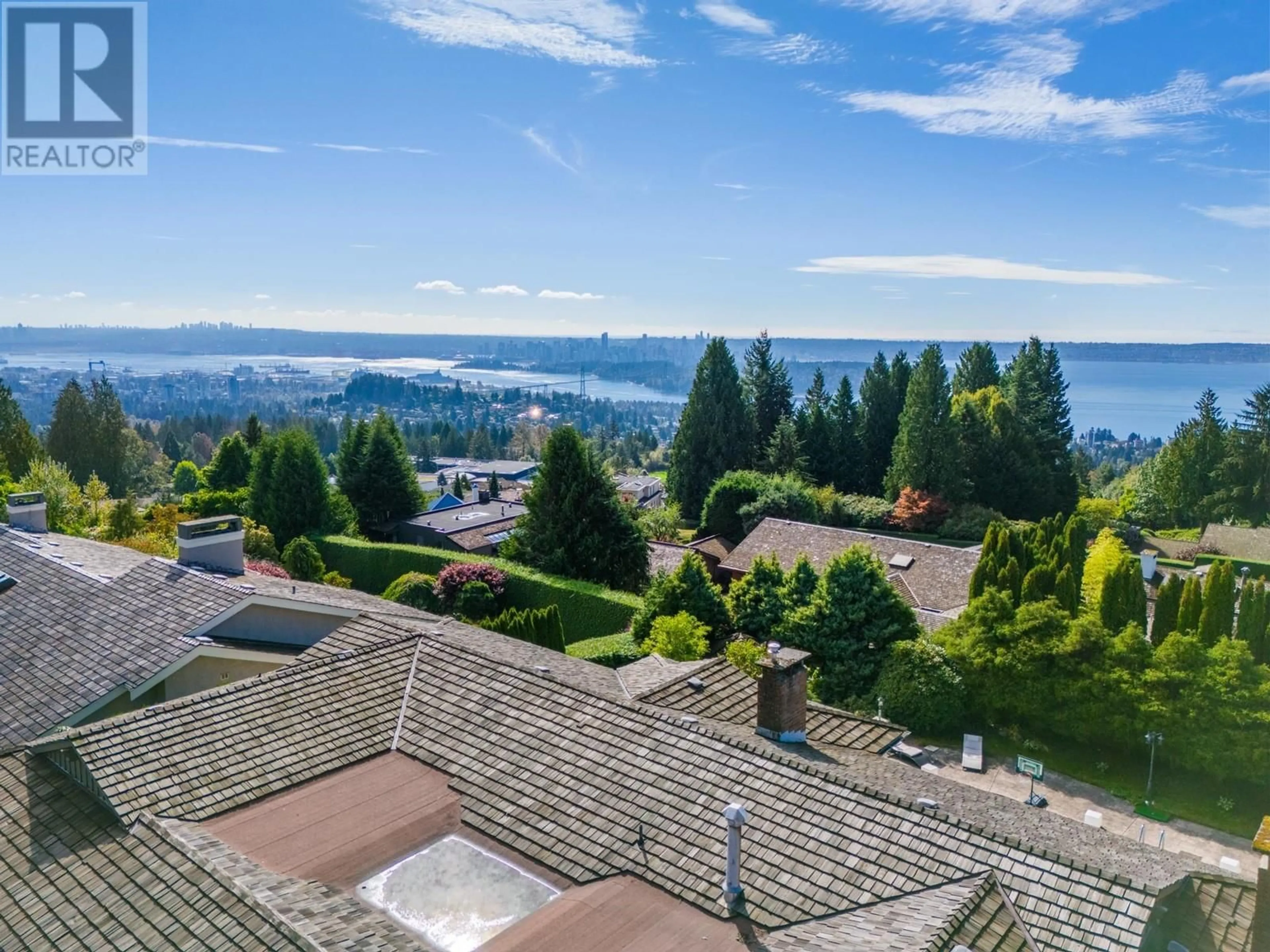 A pic from outside/outdoor area/front of a property/back of a property/a pic from drone, water/lake/river/ocean view for 1390 CHARTWELL DRIVE, West Vancouver British Columbia V7S2R5