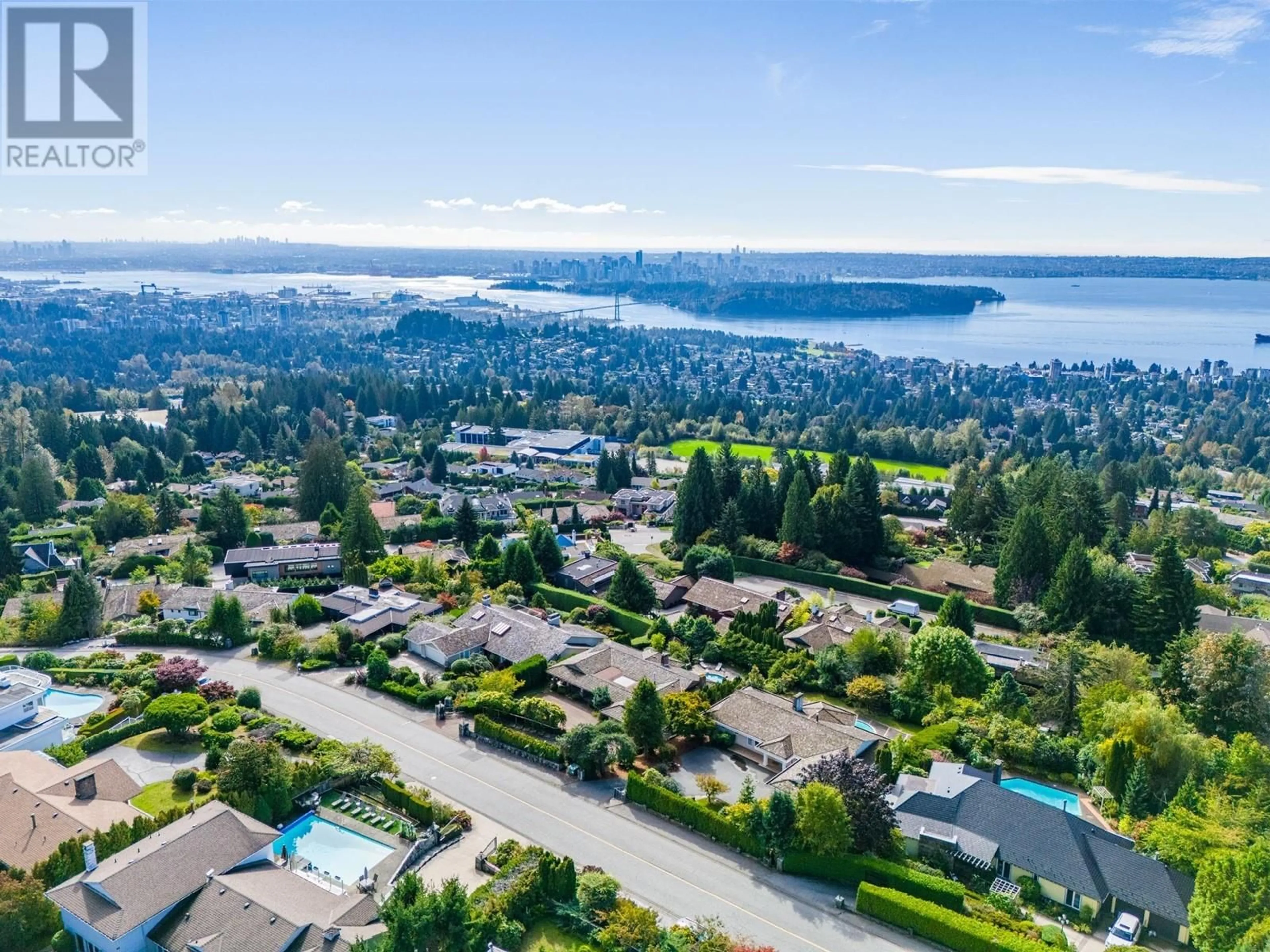 A pic from outside/outdoor area/front of a property/back of a property/a pic from drone, water/lake/river/ocean view for 1390 CHARTWELL DRIVE, West Vancouver British Columbia V7S2R5