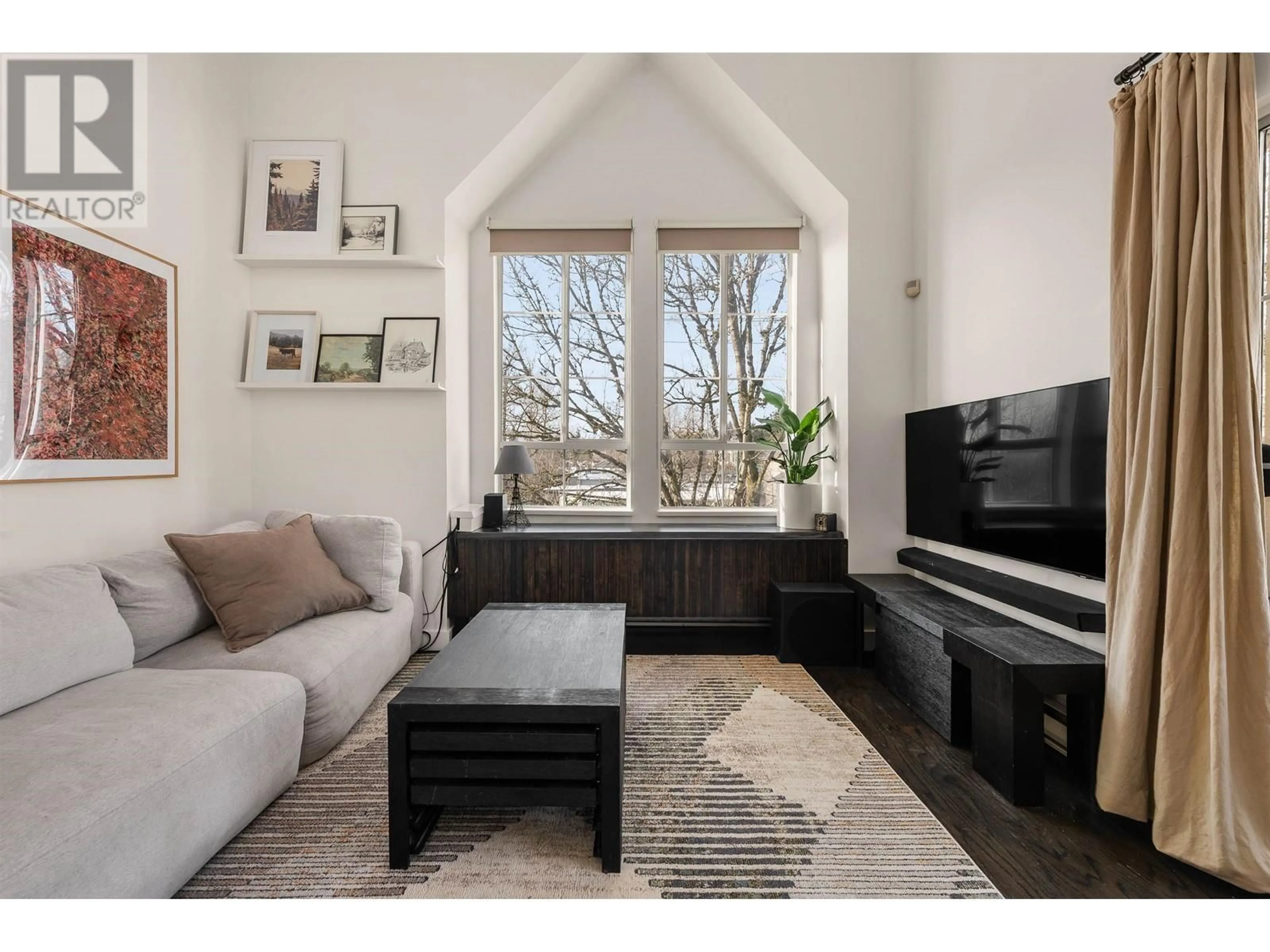 Living room with furniture, wood/laminate floor for 304 295 SCHOOLHOUSE STREET, Coquitlam British Columbia V3K6X5