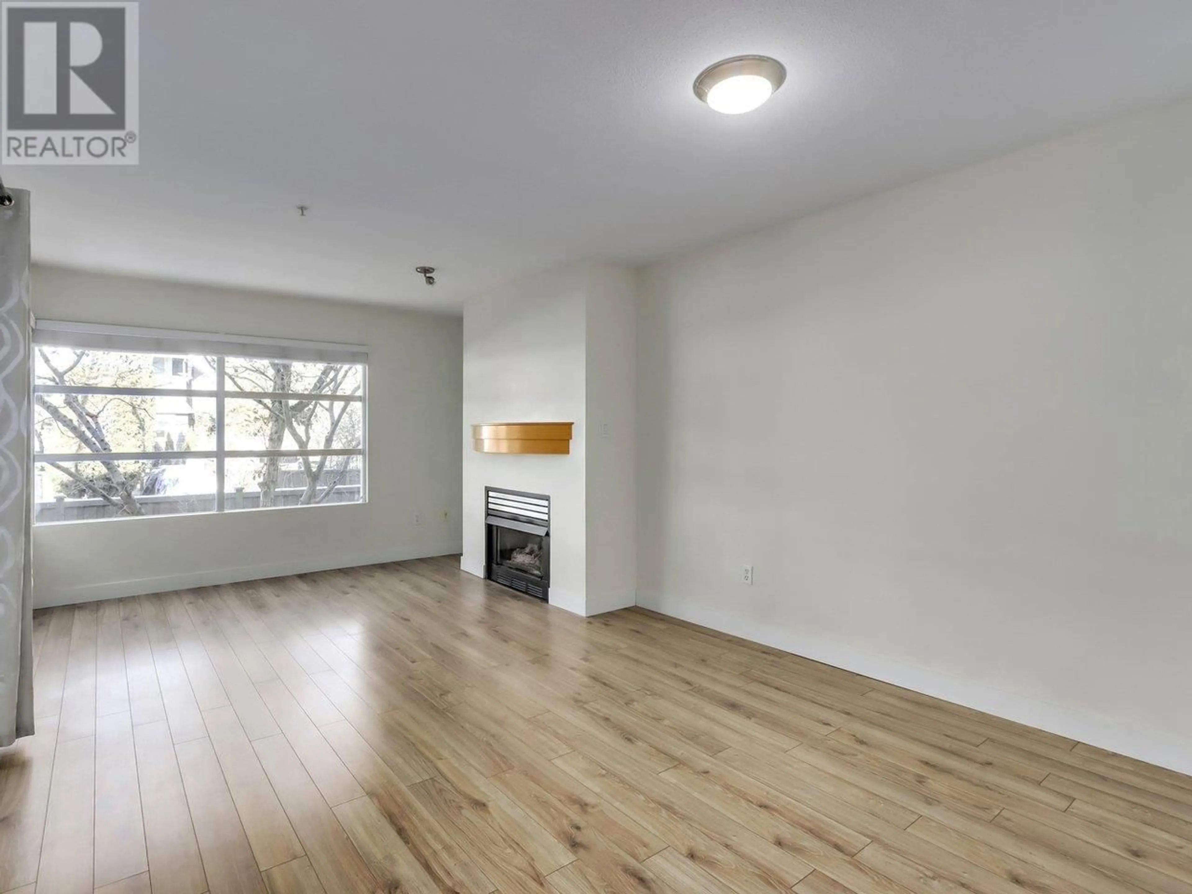 A pic of a room for 211 2983 W 4TH AVENUE, Vancouver British Columbia V6K1R5