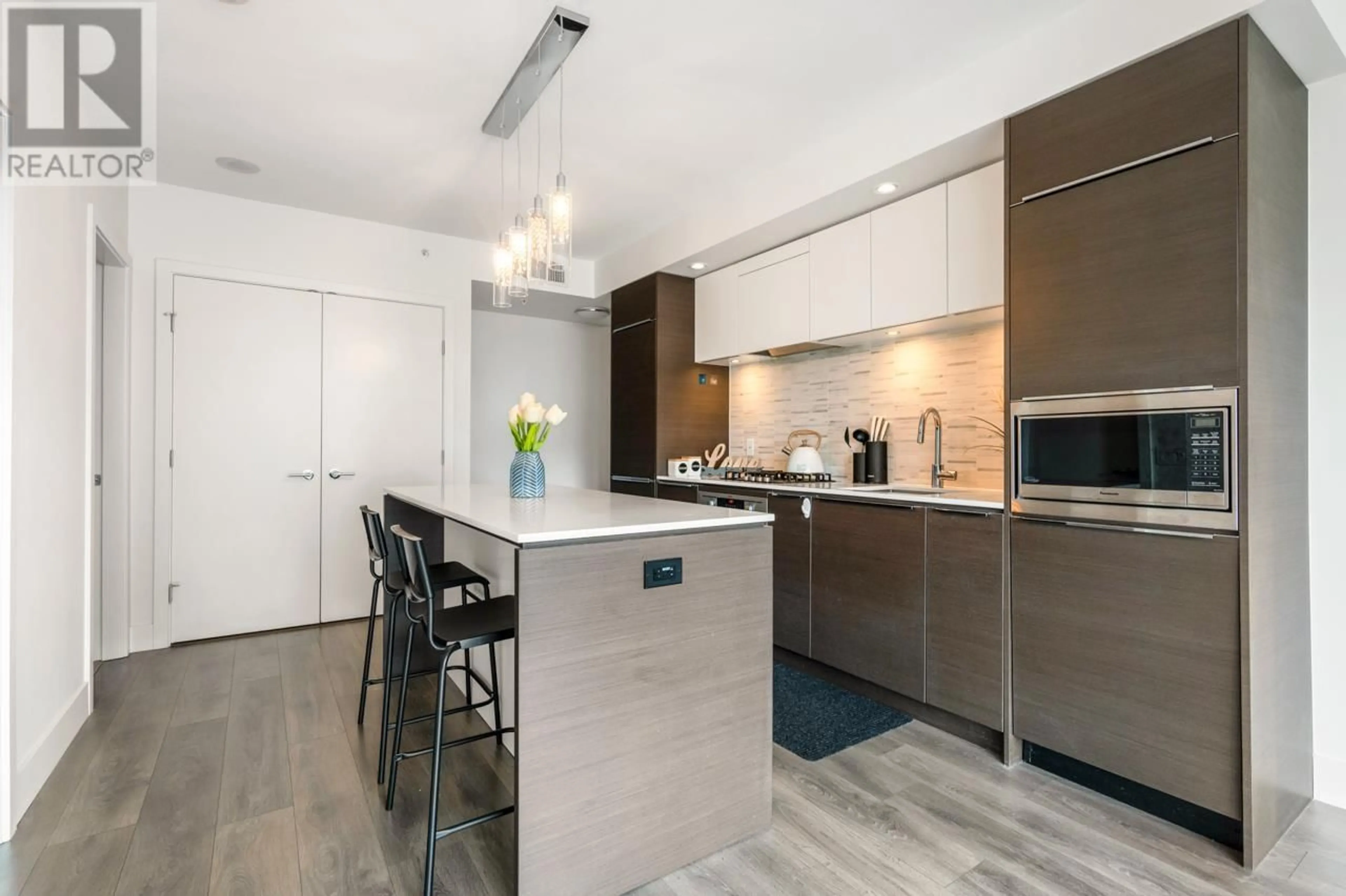 Open concept kitchen, unknown for 701 - 5233 GILBERT ROAD, Richmond British Columbia V7C0B3