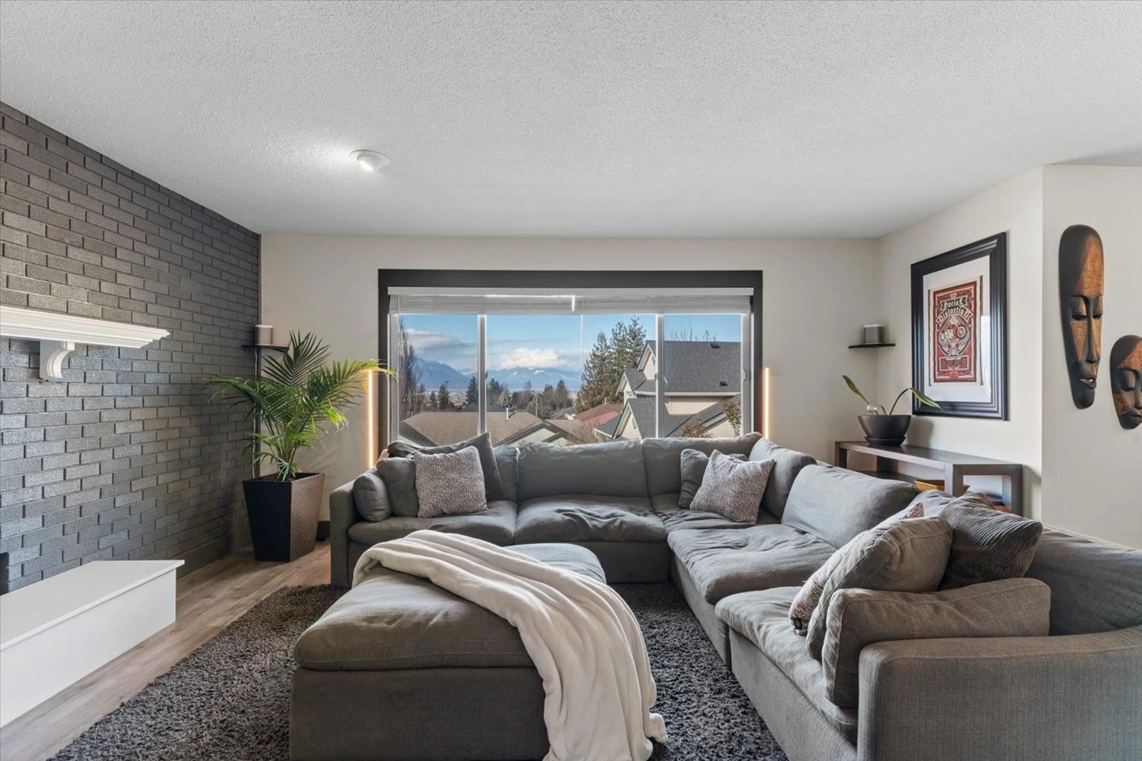 Living room with furniture, unknown for 6 5530 TESKEY ROAD|Promontory, Sardis British Columbia V2R4V3