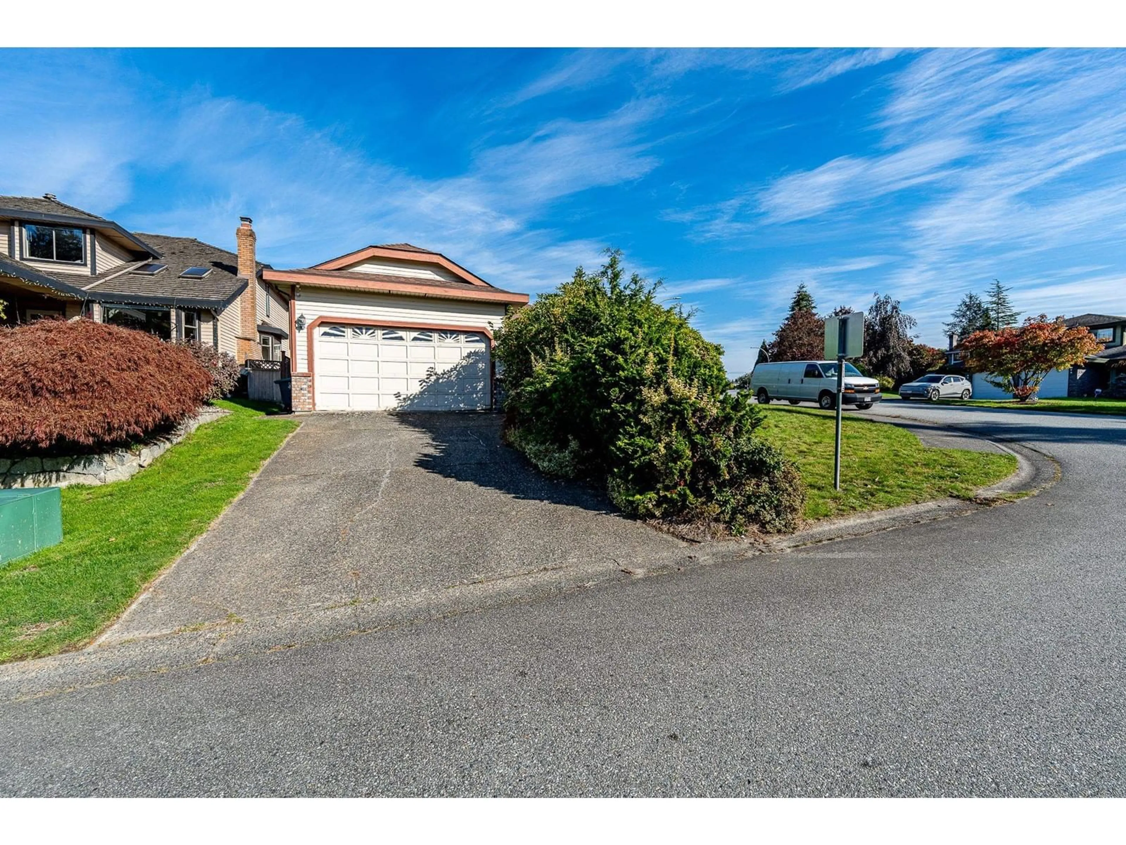 A pic from outside/outdoor area/front of a property/back of a property/a pic from drone, street for 16193 GLENBROOK PLACE, Surrey British Columbia V4N1T3