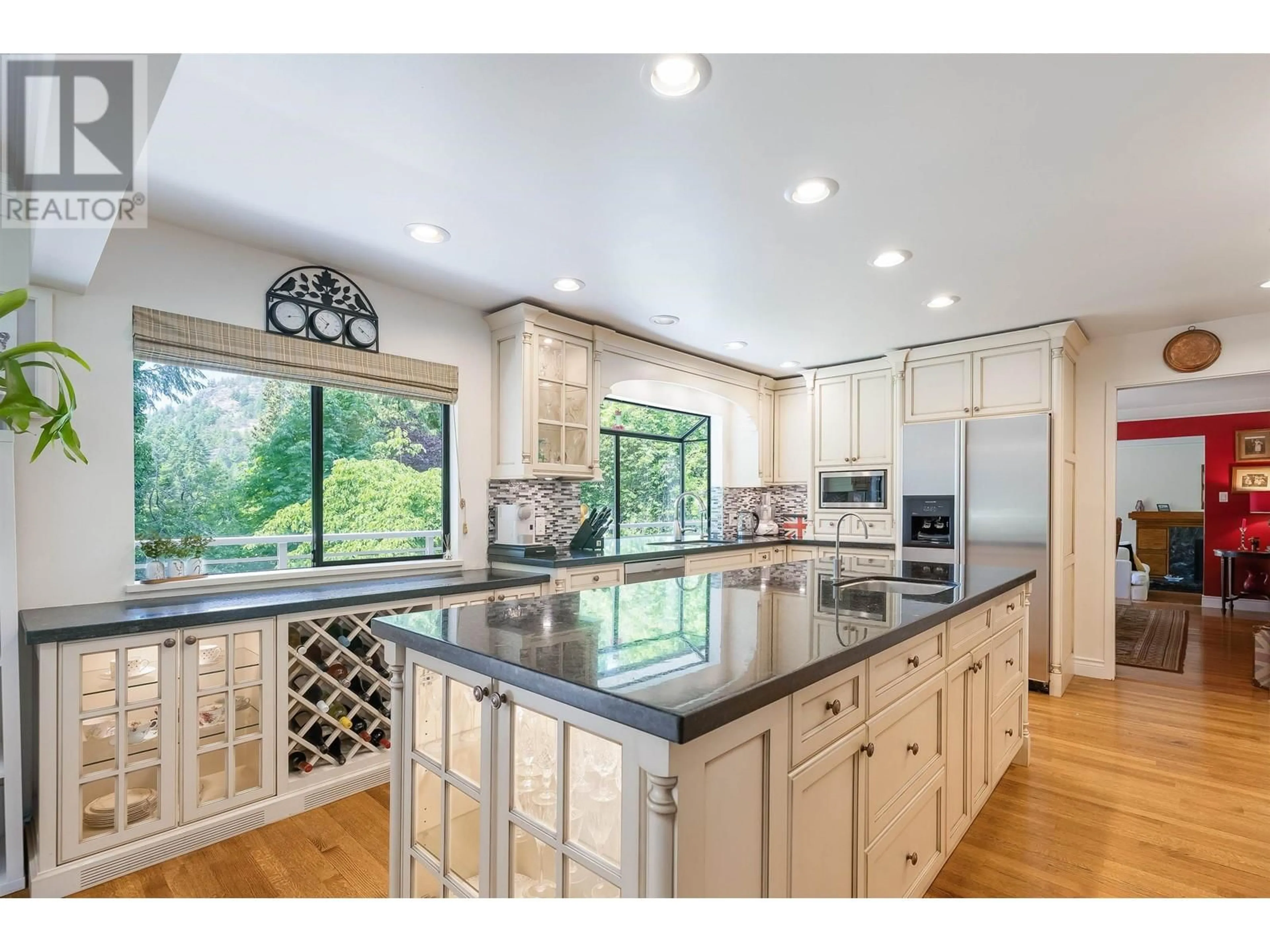 Contemporary kitchen, ceramic/tile floor for 5704 WESTPORT ROAD, West Vancouver British Columbia V7W1V4