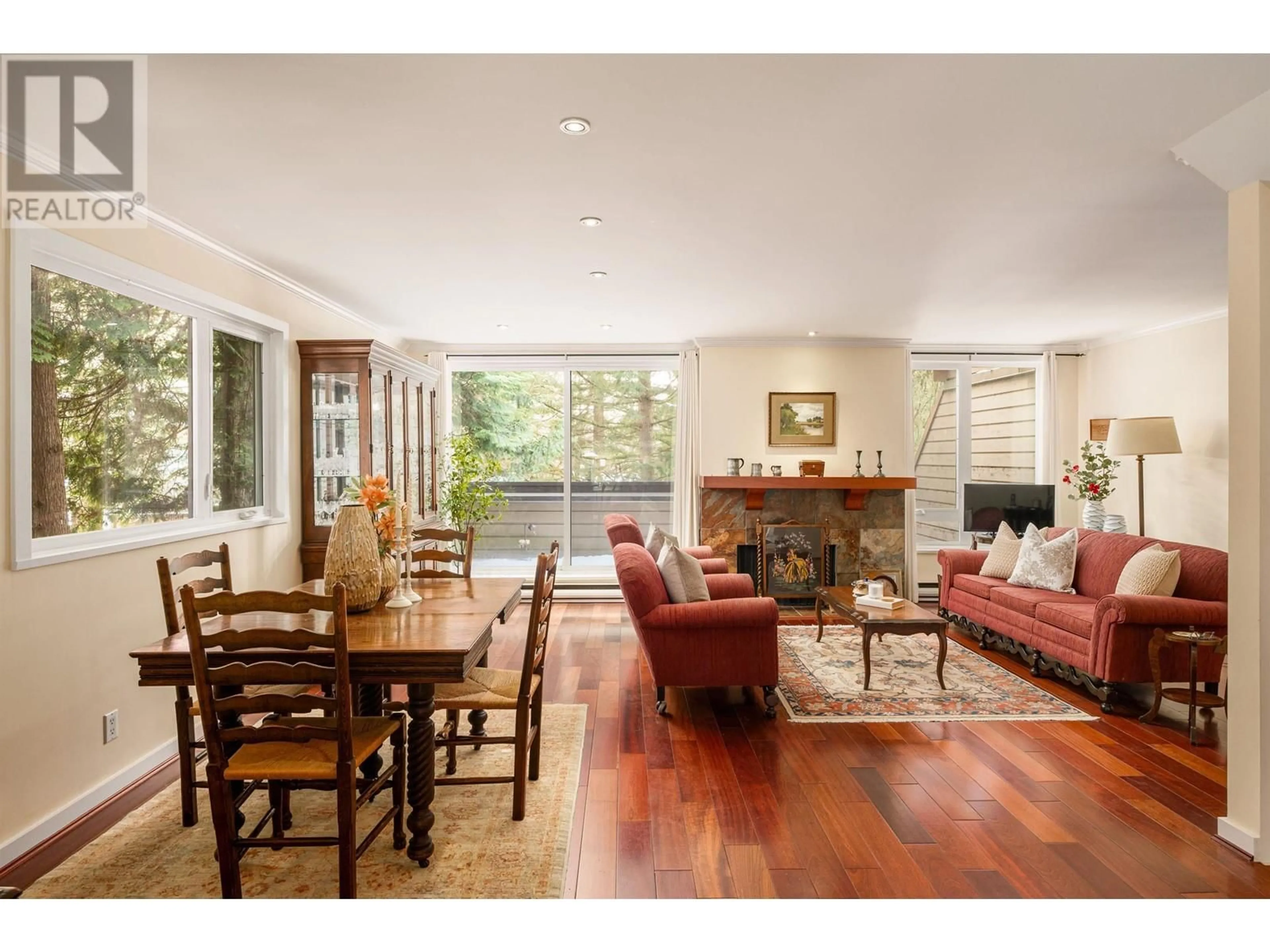 Living room with furniture, wood/laminate floor for 3973 PARKWAY DRIVE, Vancouver British Columbia V6L3C9