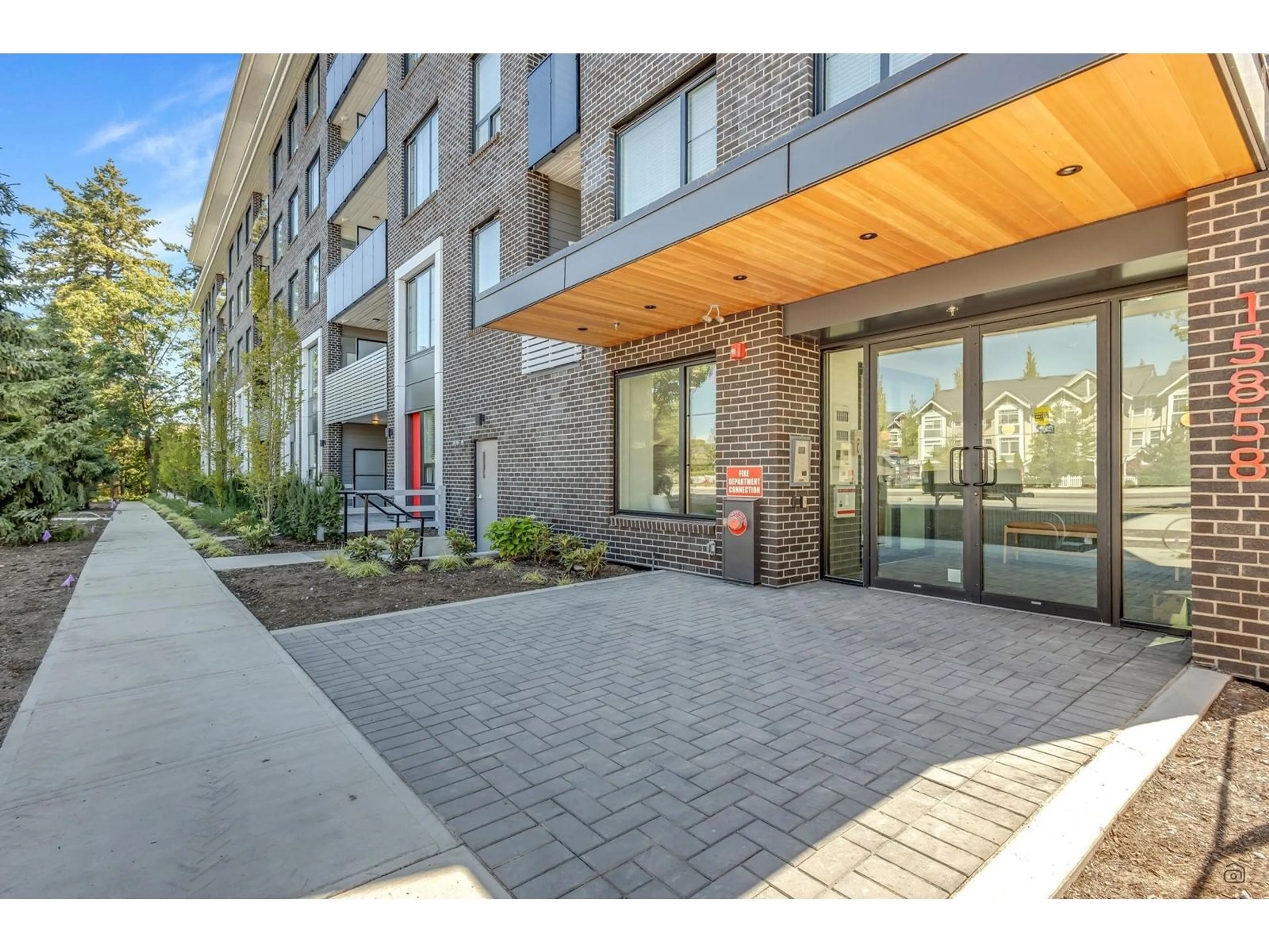 Unknown for 316 - 15858 FRASER, Surrey British Columbia V4N6X4