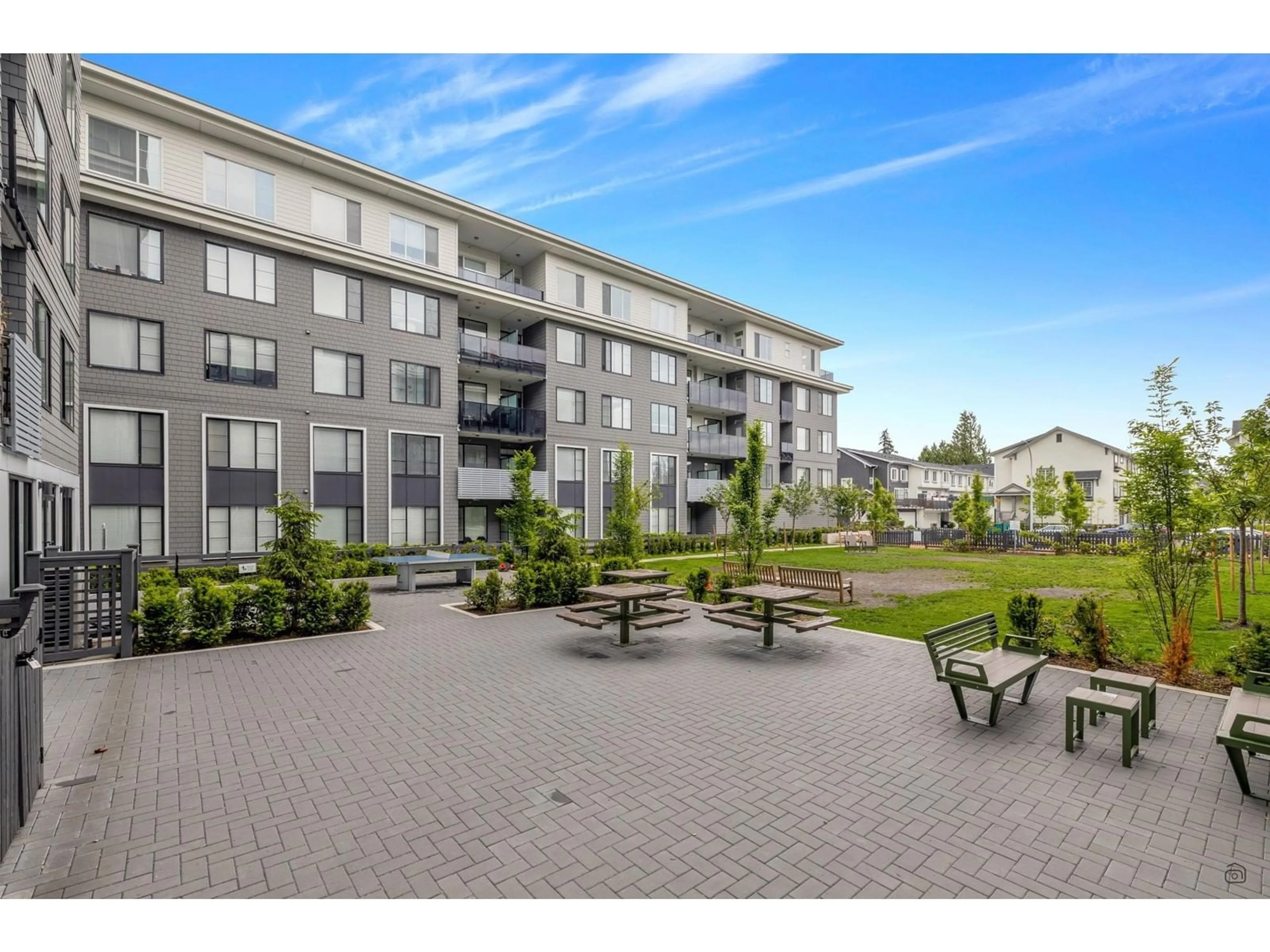 Patio, unknown for 316 - 15858 FRASER, Surrey British Columbia V4N6X4