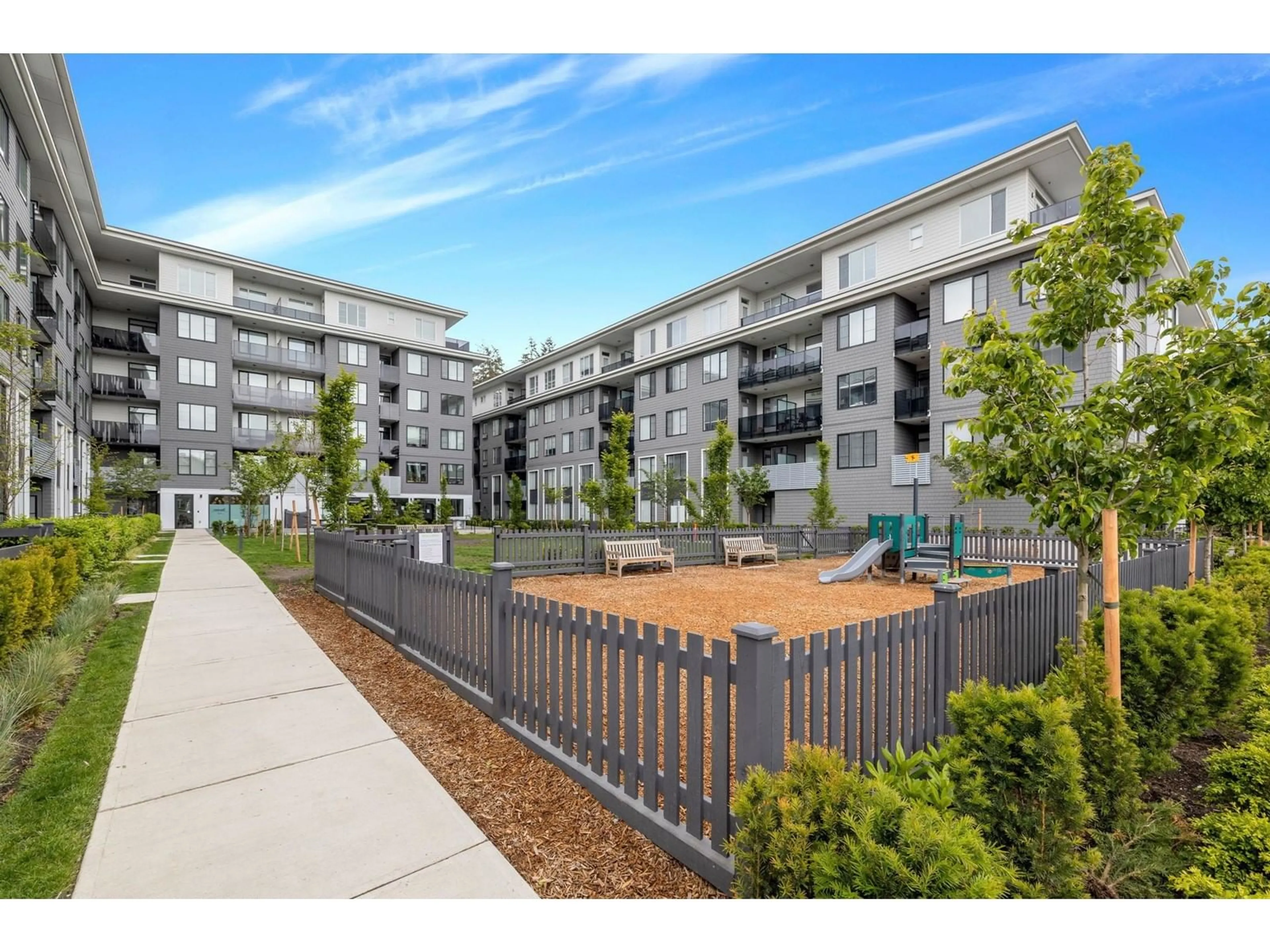 Unknown for 316 - 15858 FRASER, Surrey British Columbia V4N6X4