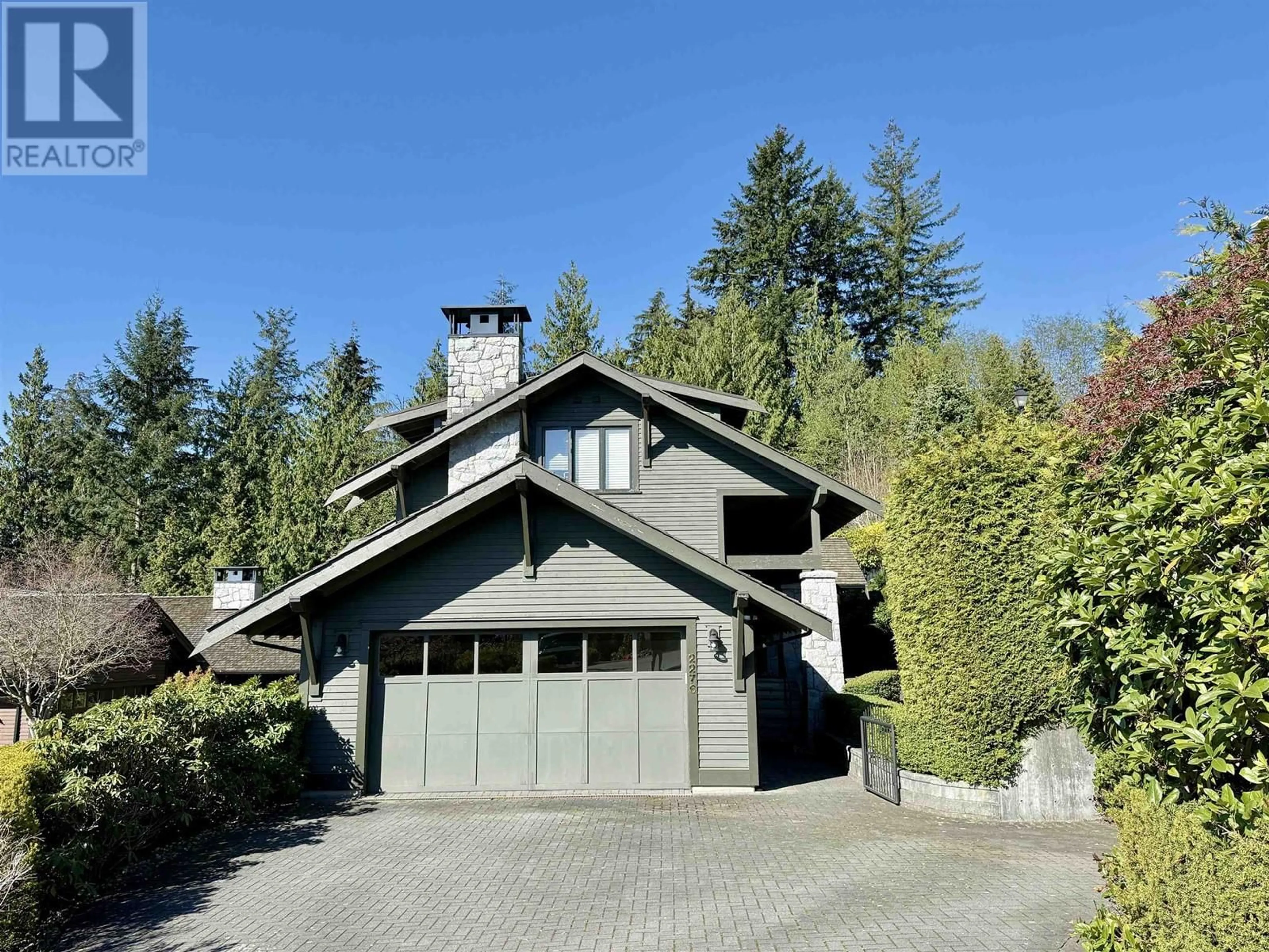 Home with vinyl exterior material, street for 2276 BOULDER COURT, West Vancouver British Columbia V7S3J6