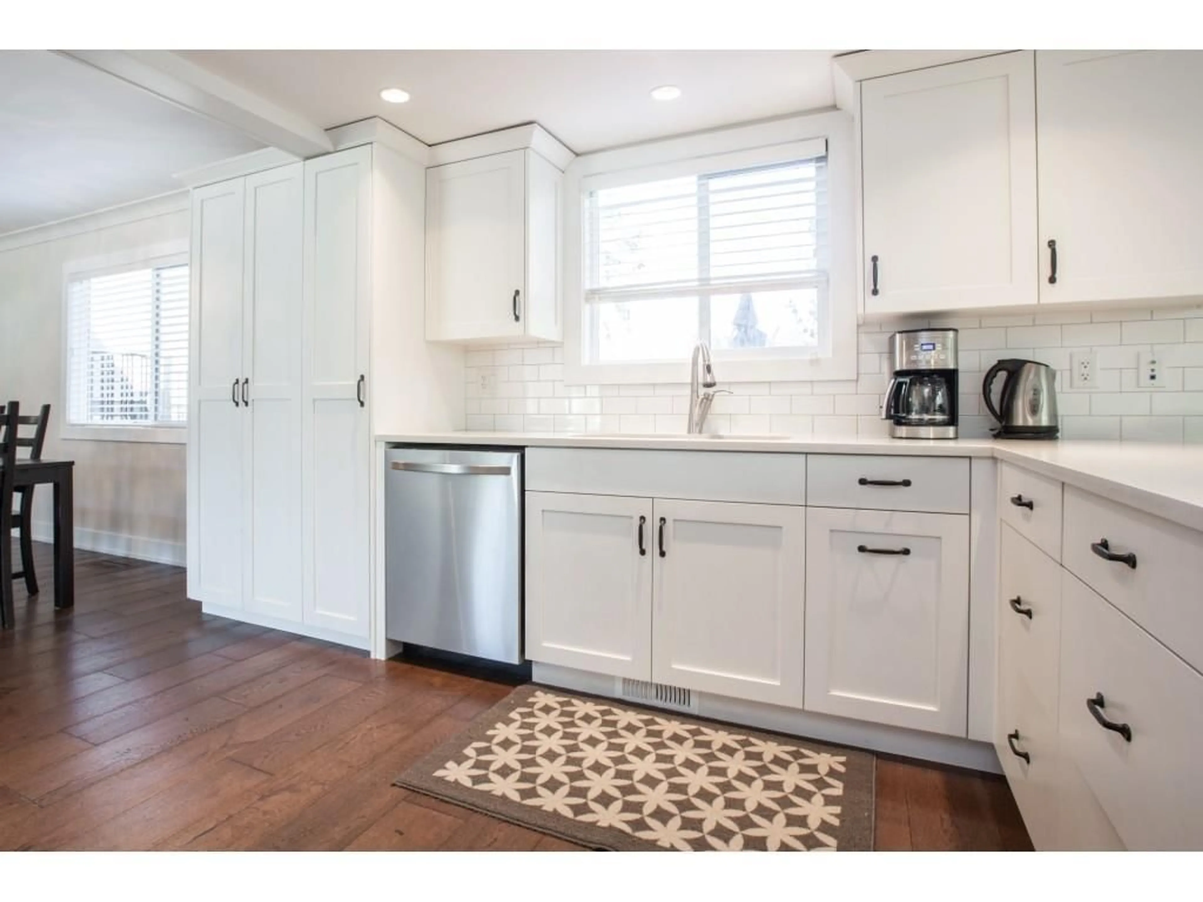 Open concept kitchen, unknown for 4760 209 STREET, Langley British Columbia V3A4A1