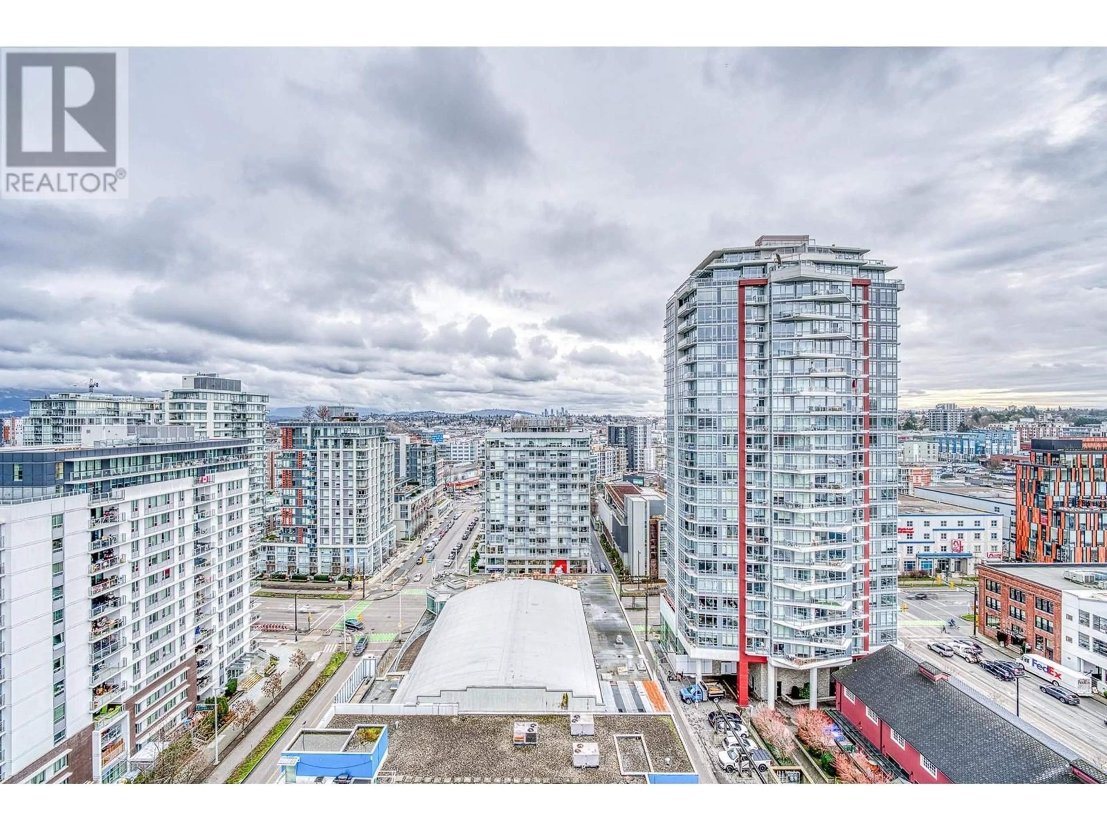 A pic from outside/outdoor area/front of a property/back of a property/a pic from drone, city buildings view from balcony for 1601 1708 ONTARIO STREET, Vancouver British Columbia V5T0J7