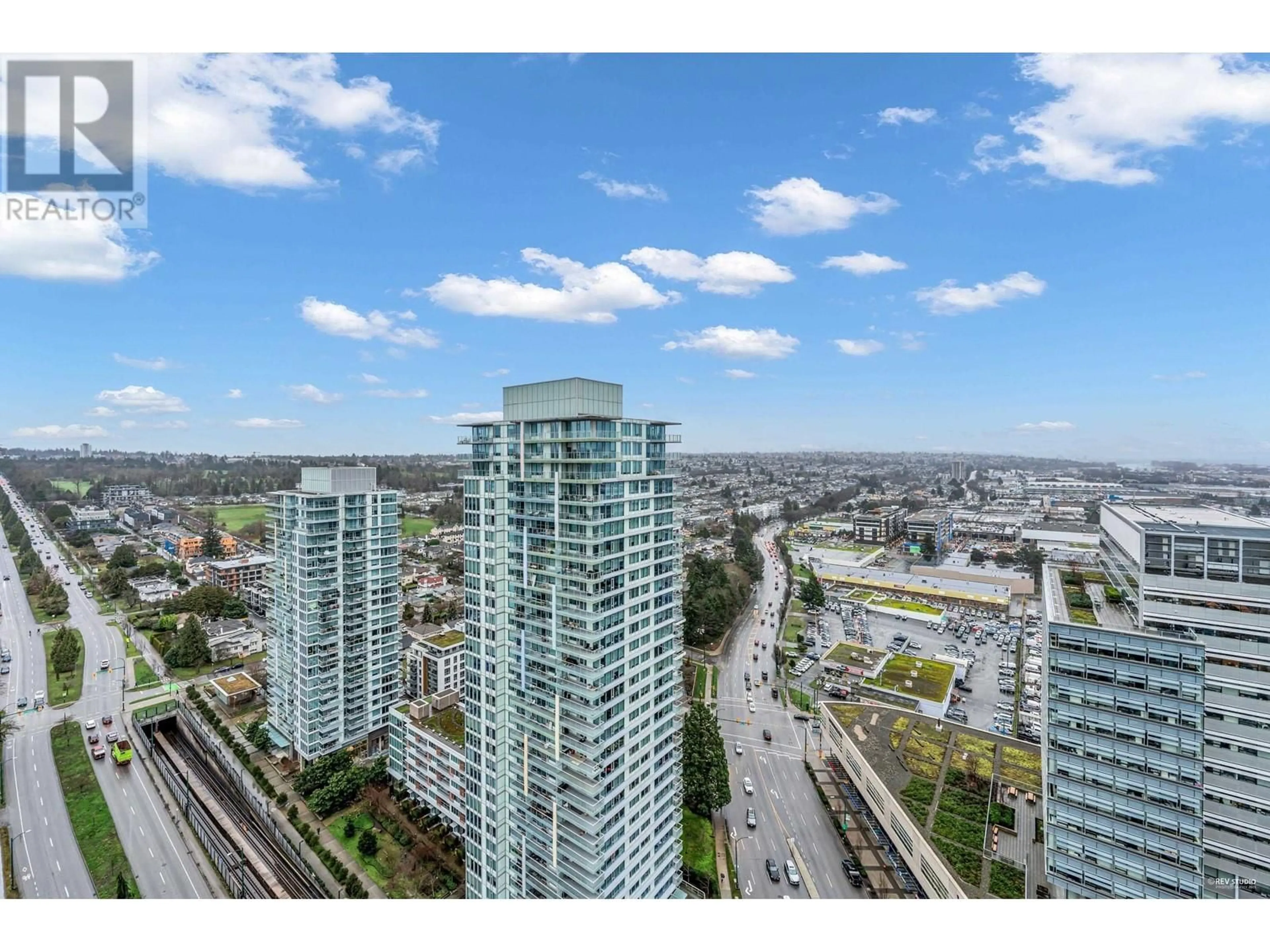 A pic from outside/outdoor area/front of a property/back of a property/a pic from drone, city buildings view from balcony for 3006 8189 CAMBIE STREET, Vancouver British Columbia V6P0G6