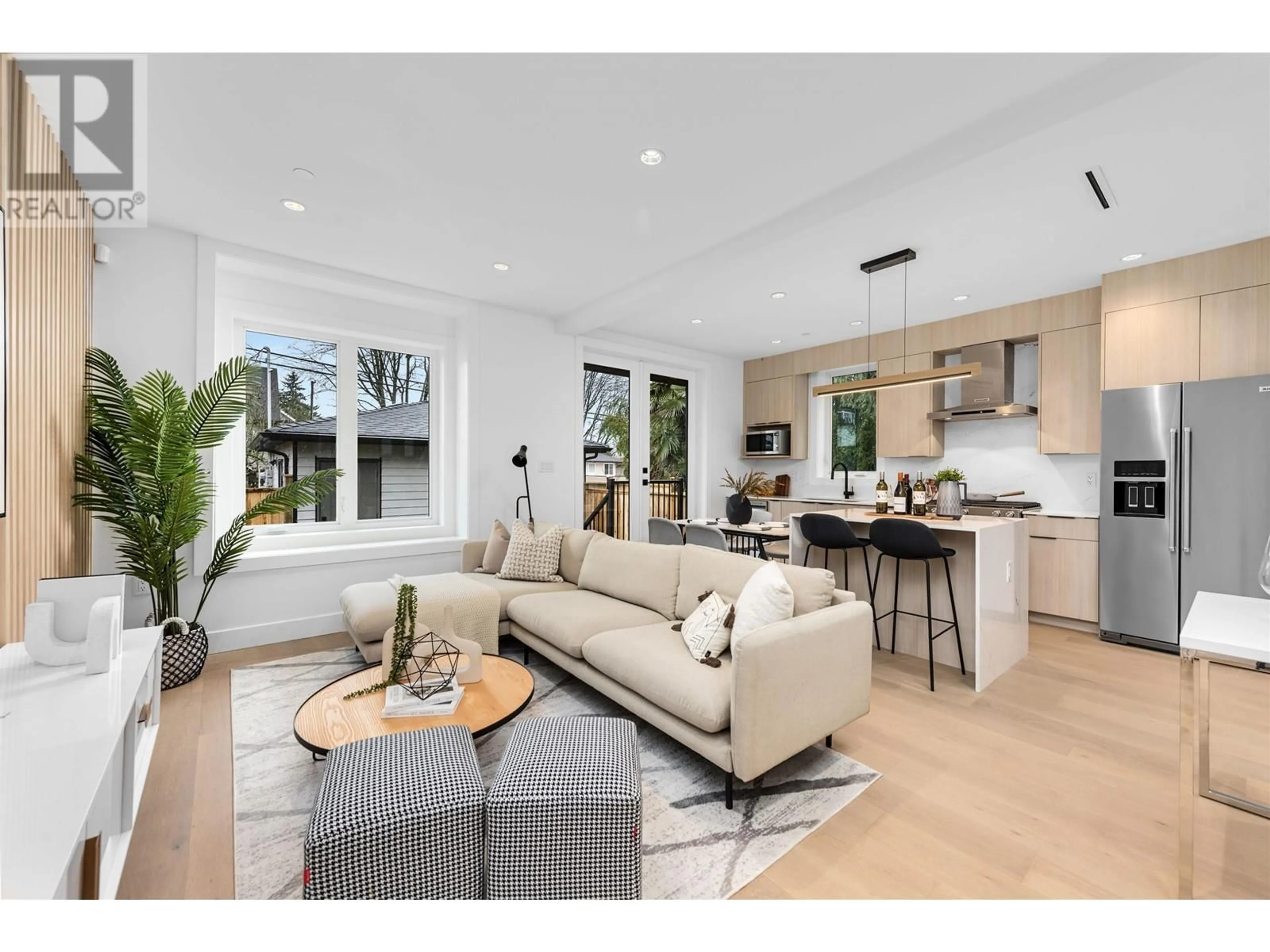 Open concept kitchen, unknown for 2038 1ST AVENUE, Vancouver British Columbia V5N1B5