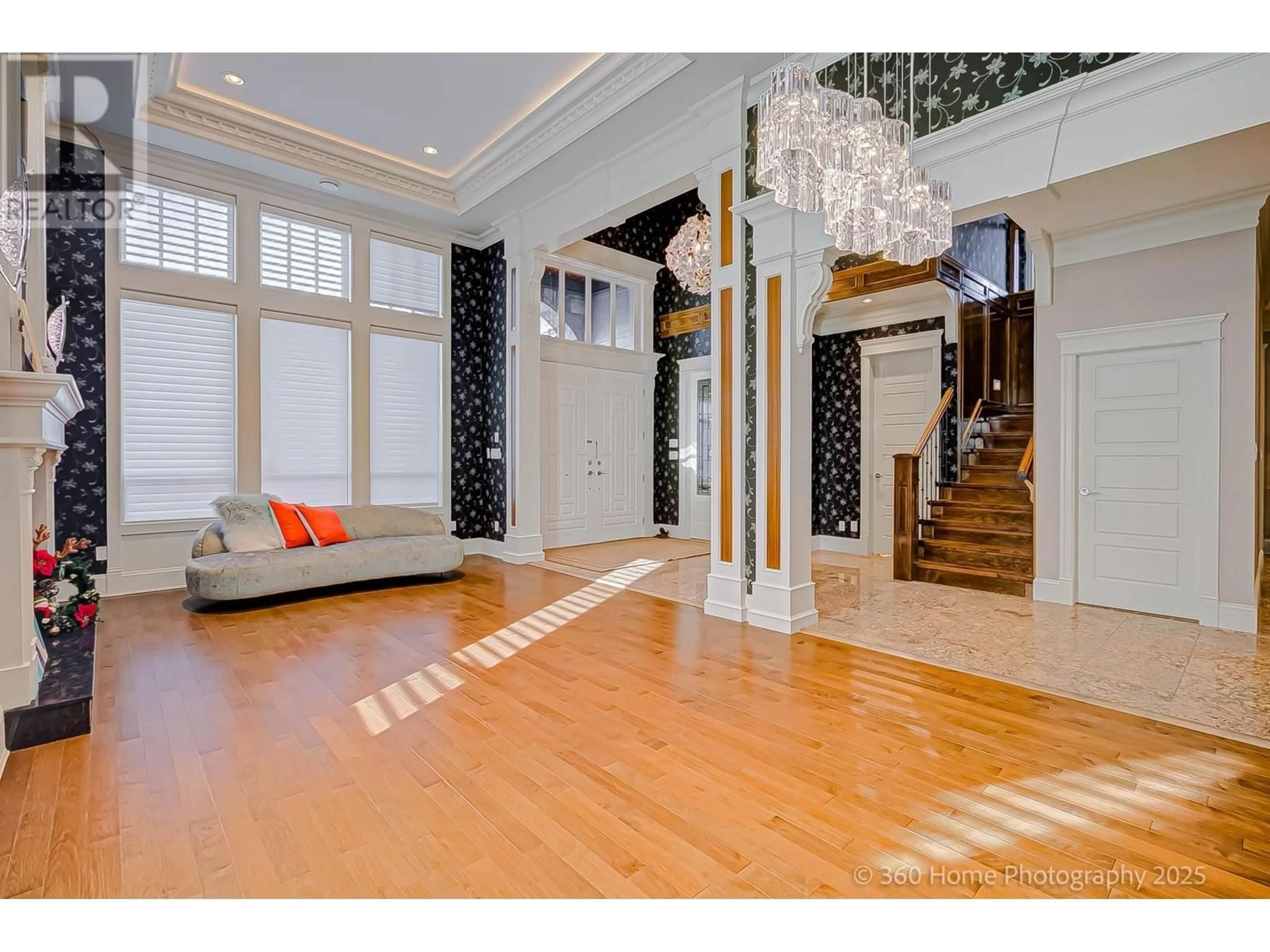 Indoor foyer for 6340 DOVER ROAD, Richmond British Columbia V7C3L1