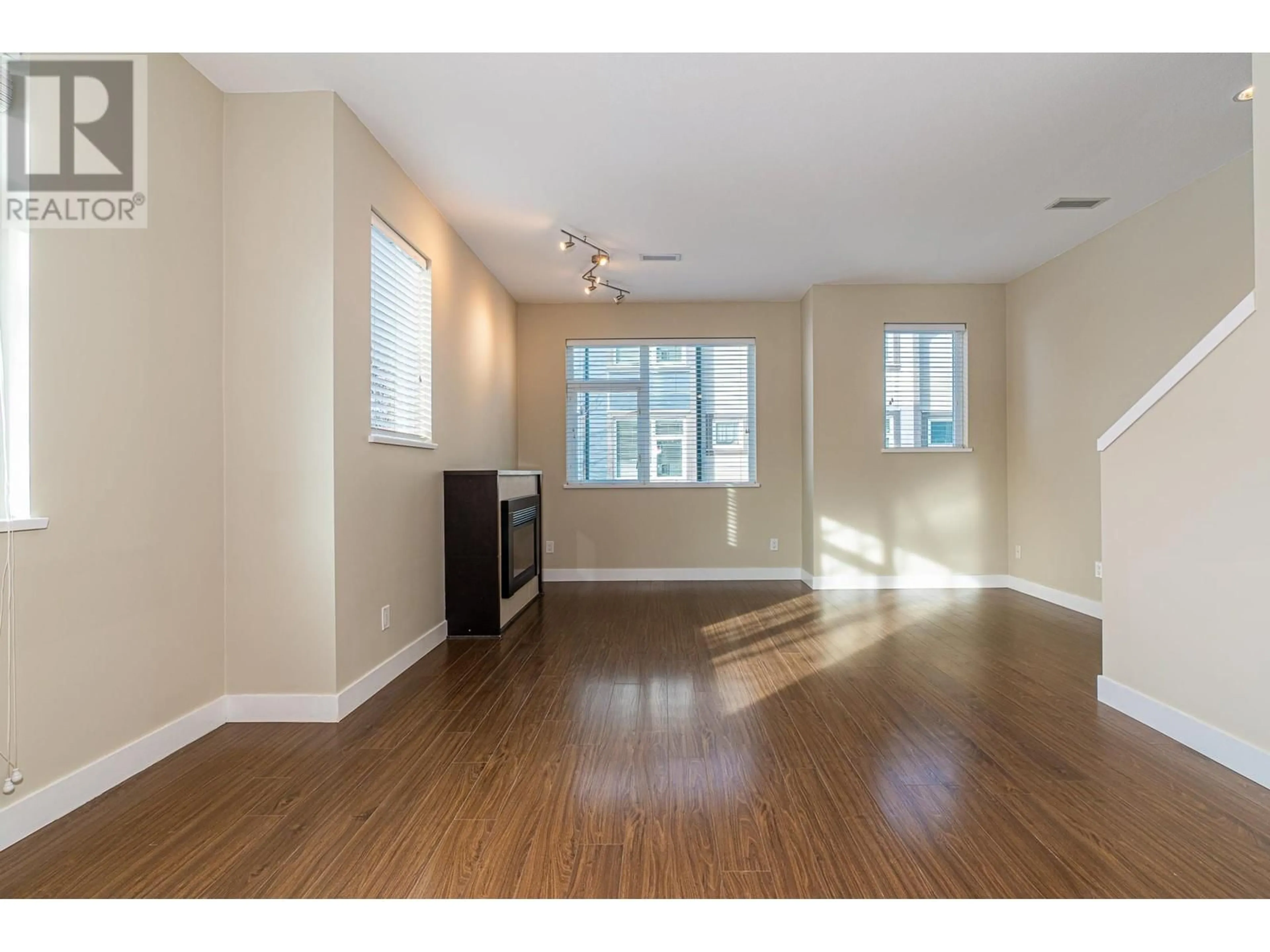 A pic of a room for 23 4099 NO. 4 ROAD, Richmond British Columbia V6X2M2