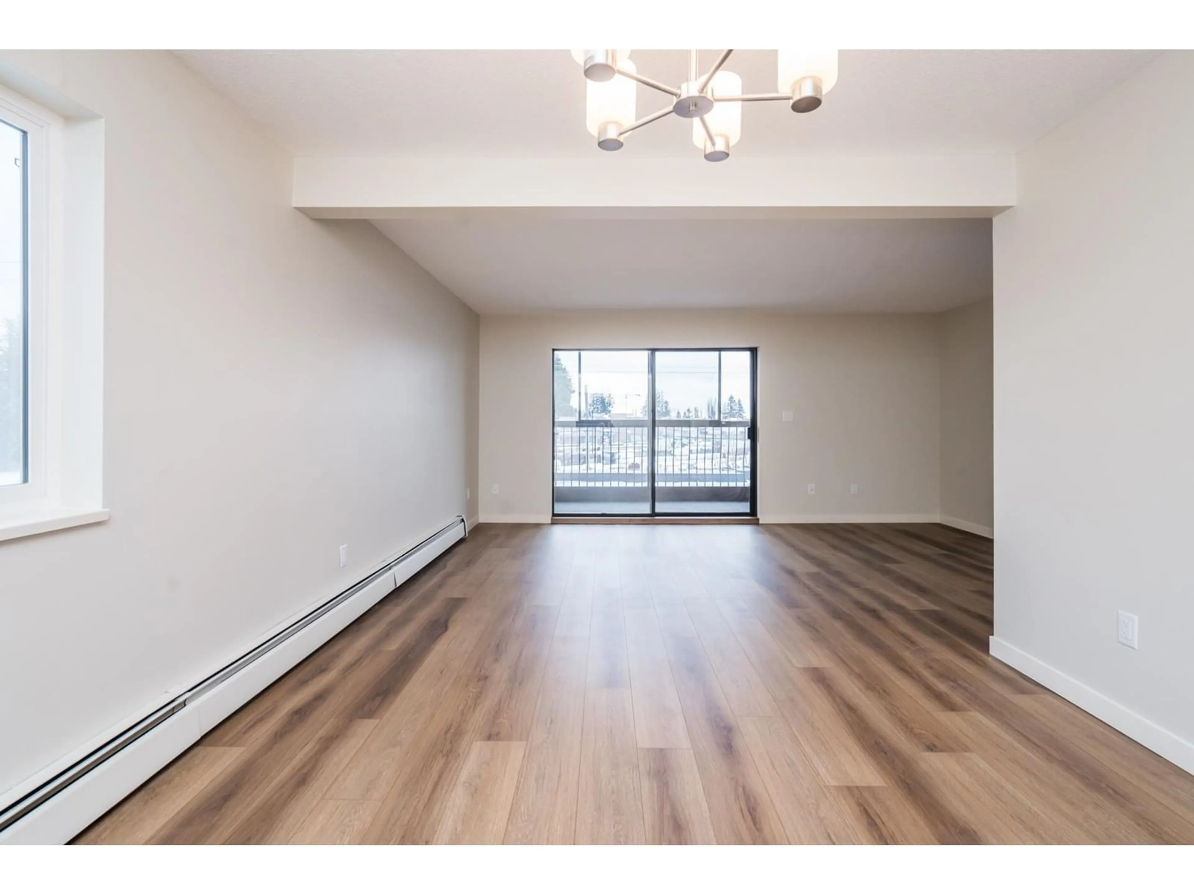 A pic of a room for 201 - 32119 OLD YALE, Abbotsford British Columbia V2T2C8