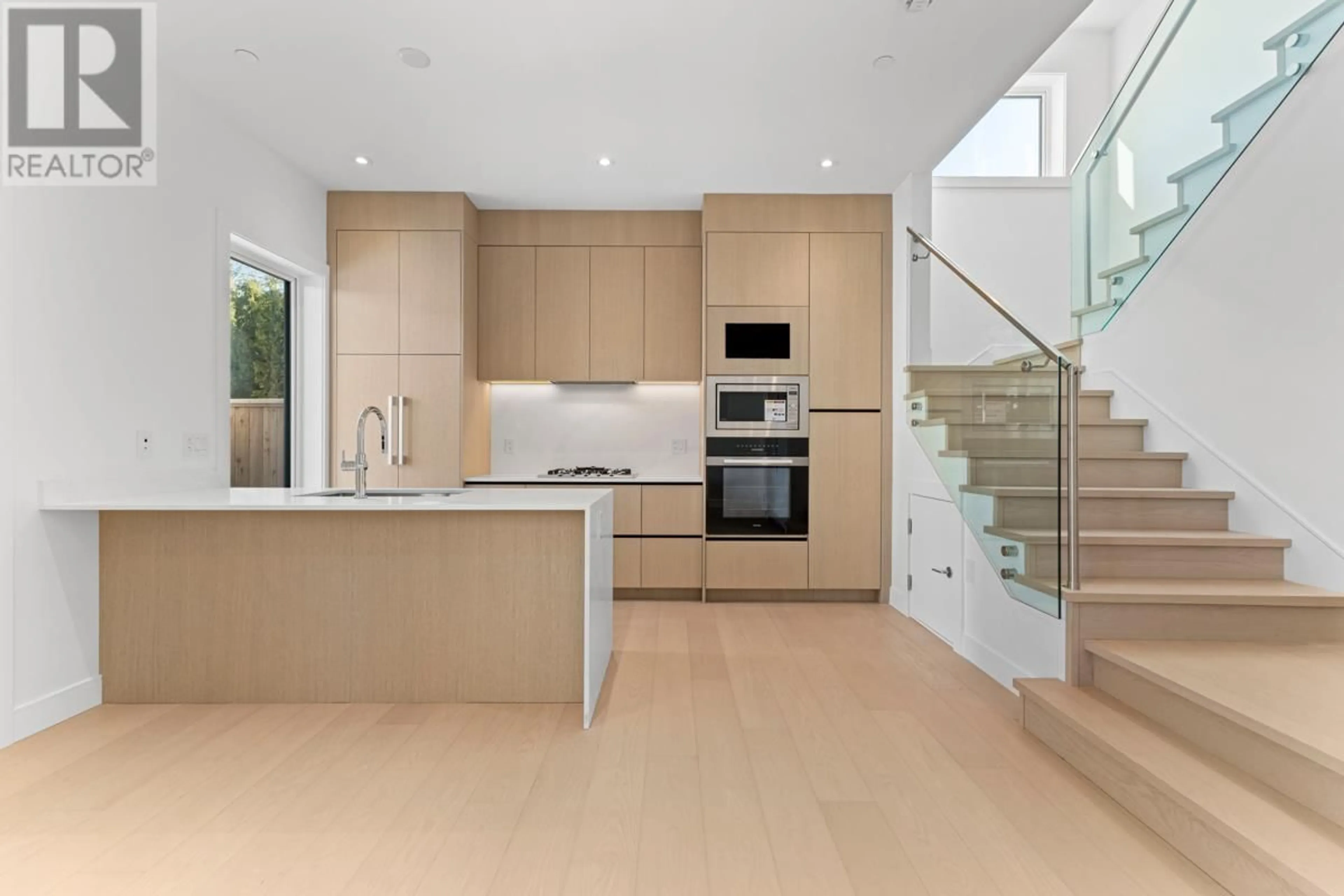 Contemporary kitchen, unknown for 2 - 1315 64TH AVENUE, Vancouver British Columbia V6P2M9