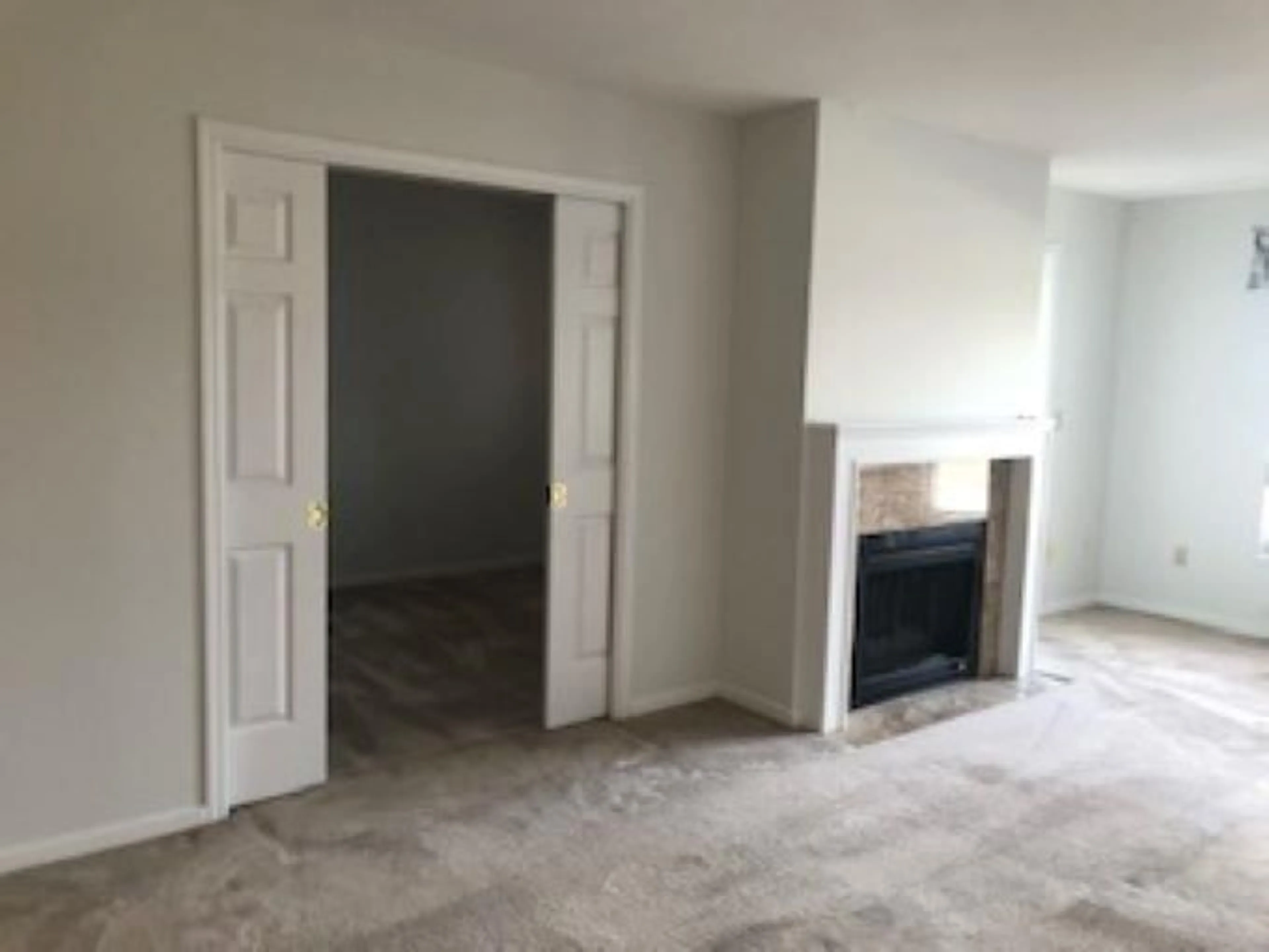 A pic of a room for 206 - 33030 GEORGE FERGUSON, Abbotsford British Columbia V2S6Y2