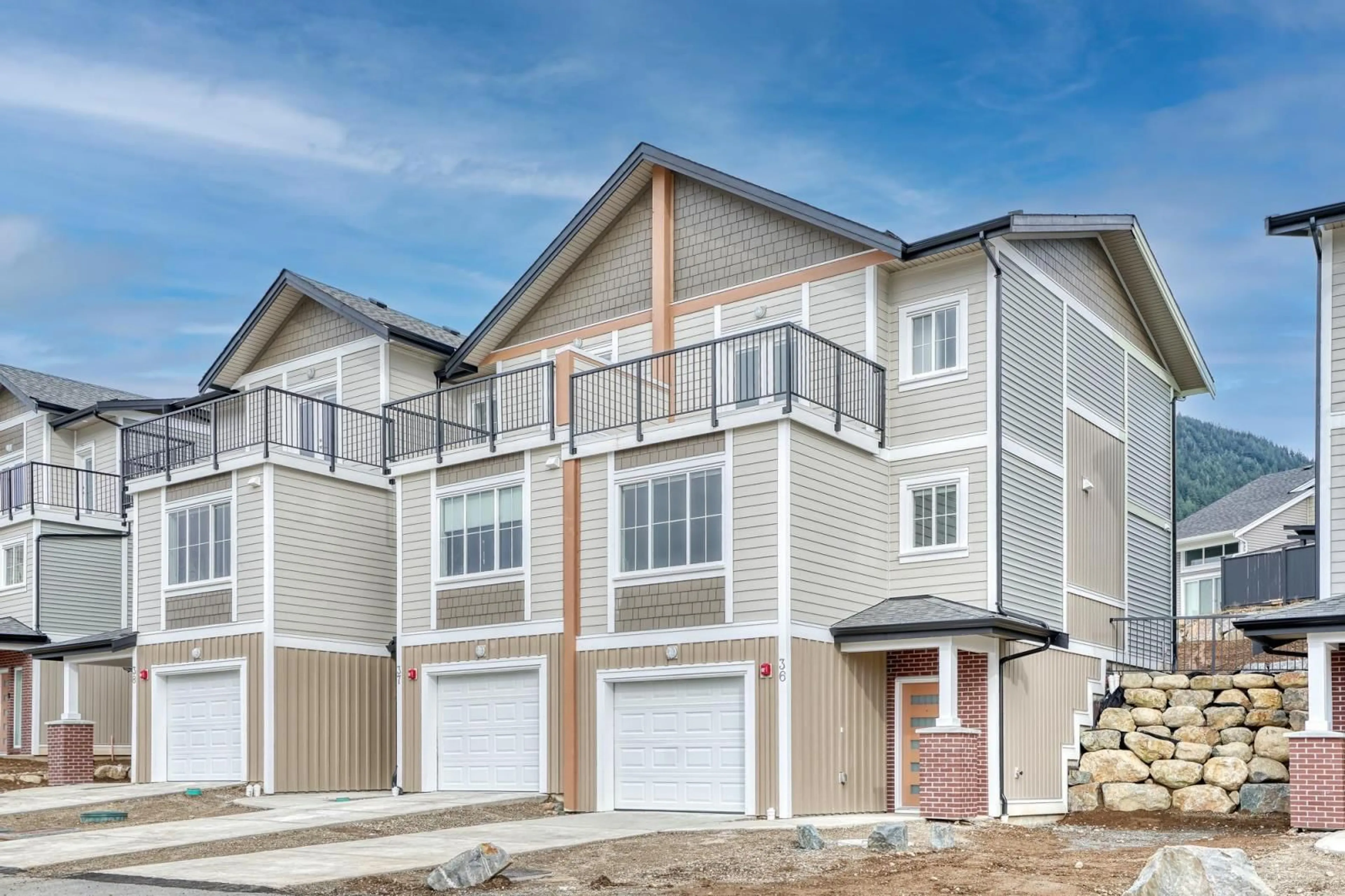 Home with vinyl exterior material, unknown for 36 - 1928 WOODSIDE BOULEVARD, Agassiz British Columbia V0M1A1