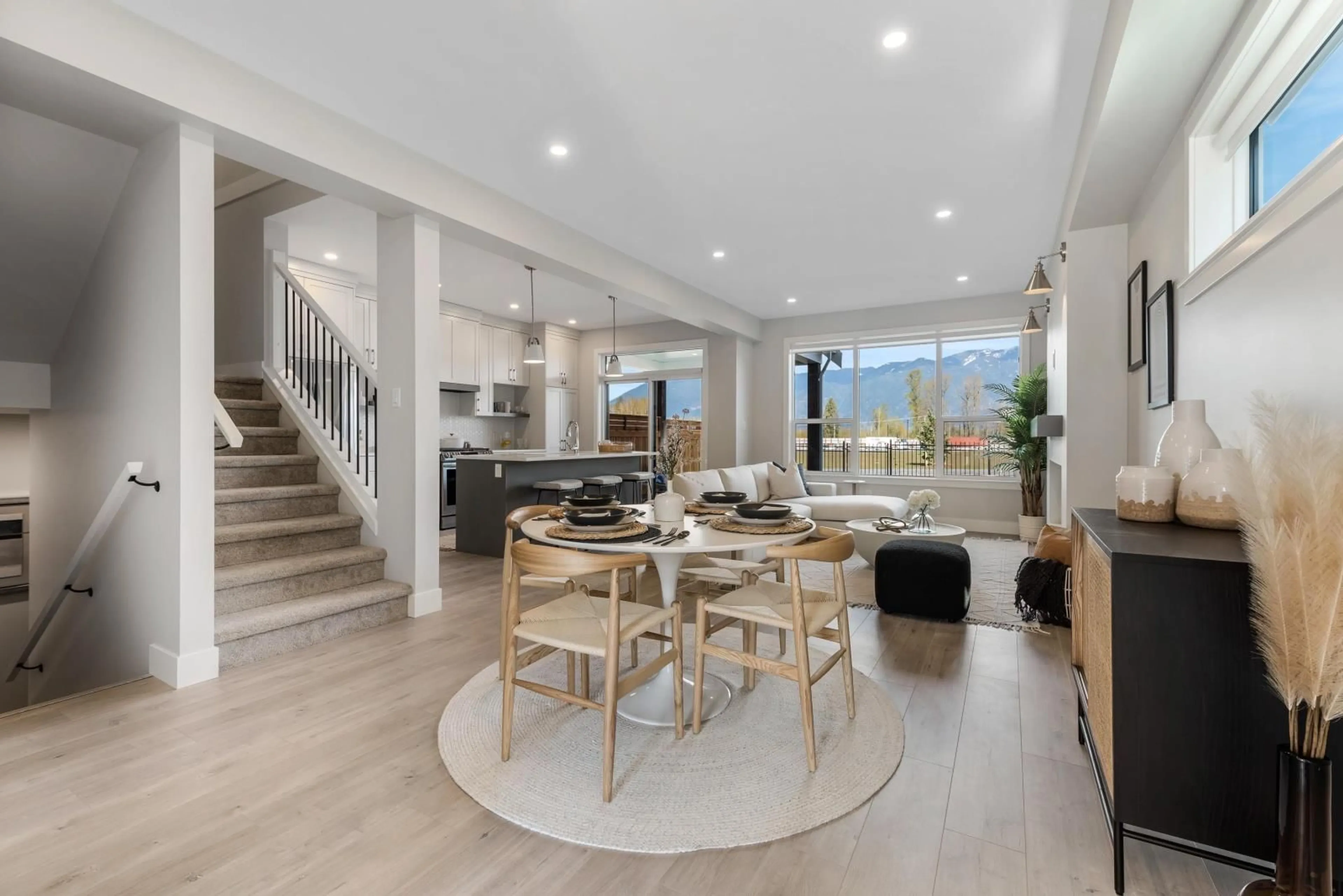 Indoor entryway for 44750 WILLOWSTREAM ROAD, Chilliwack British Columbia V2R0B9