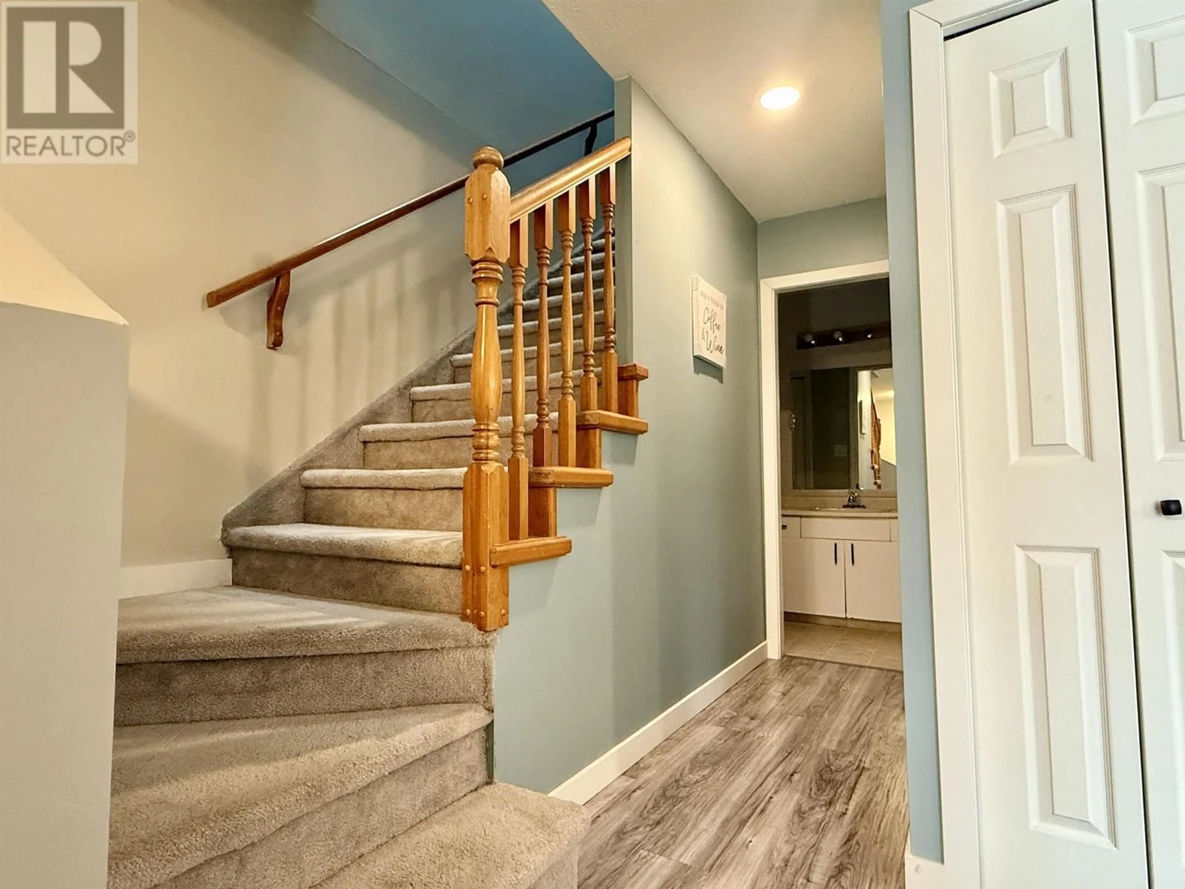 Stairs for 210 1601 INGLEDEW STREET, Prince George British Columbia V2L1K6