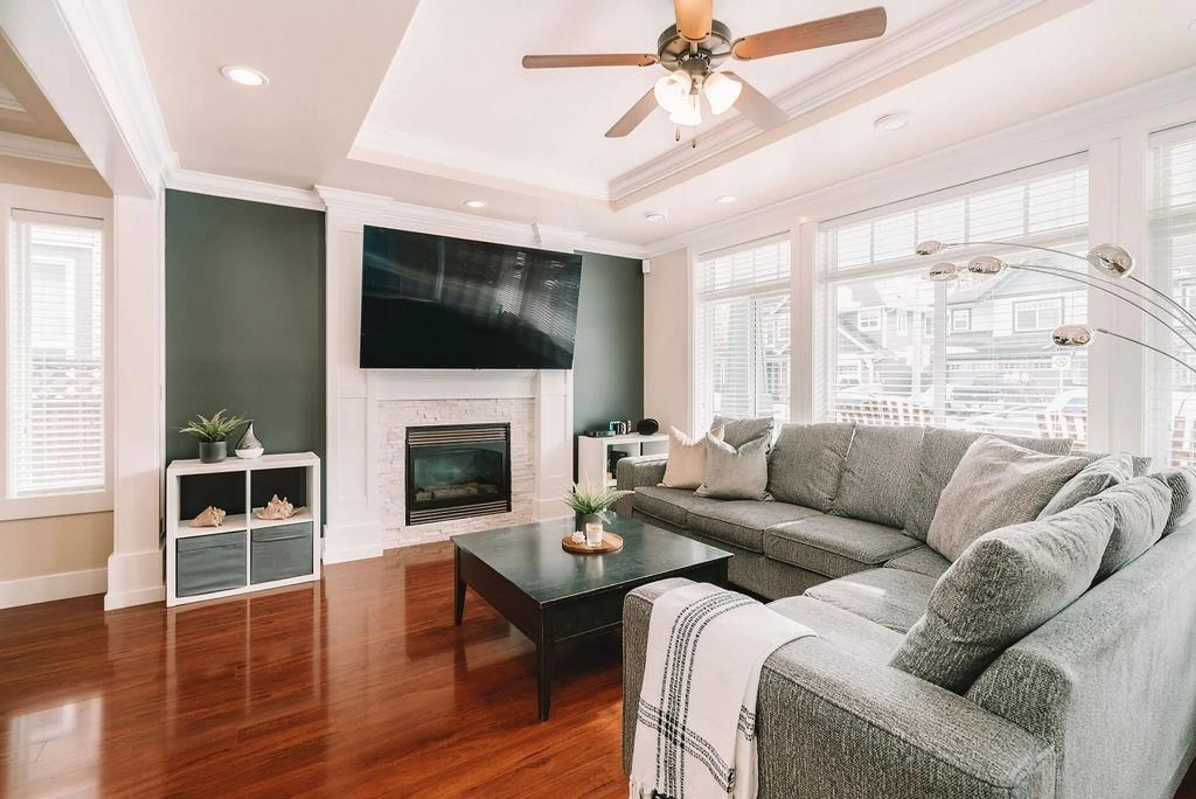 Living room with furniture, wood/laminate floor for 33141 PINCHBECK AVENUE, Mission British Columbia V2V0C2