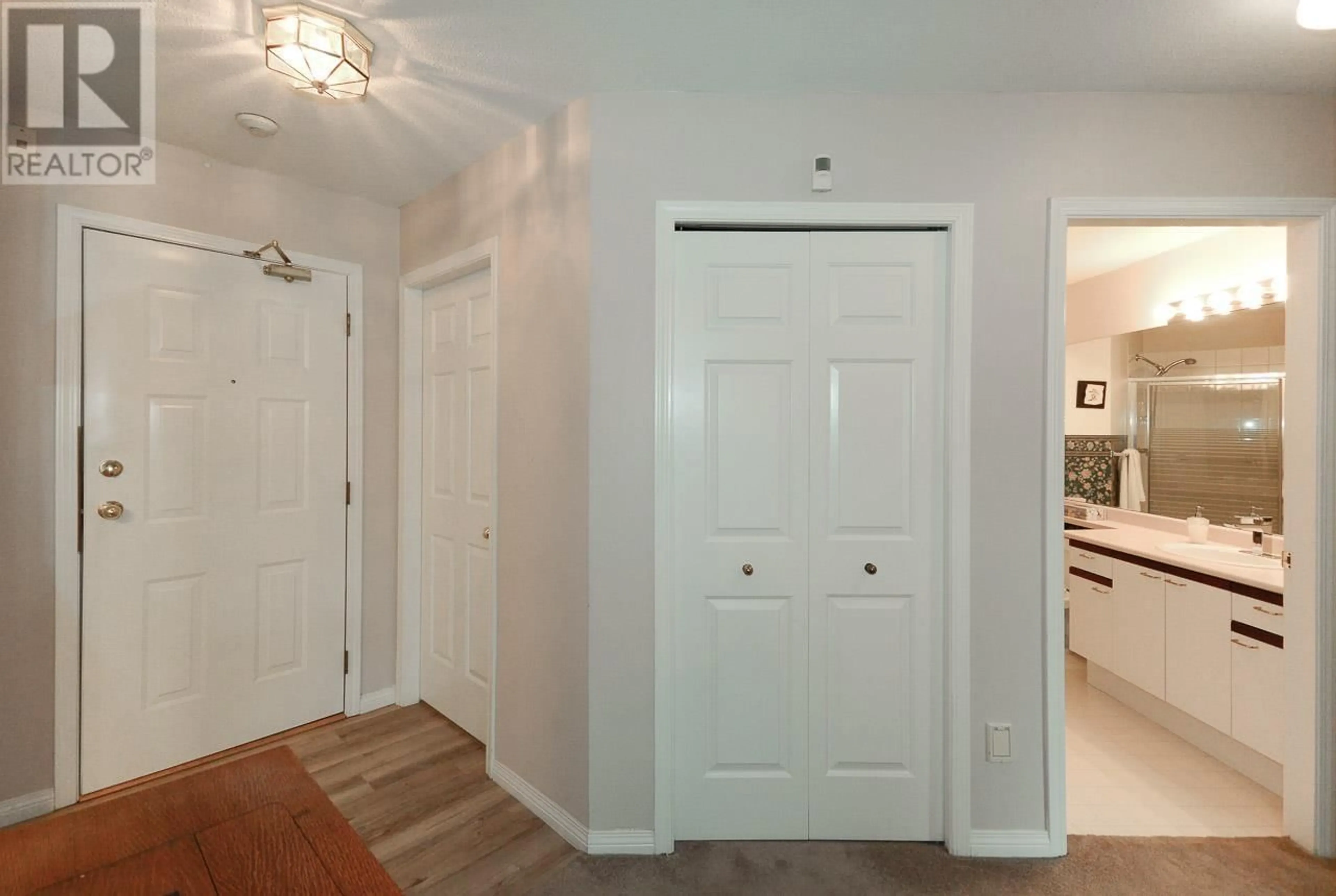 Indoor entryway for 112 - 8700 JONES ROAD, Richmond British Columbia V6Y3X7