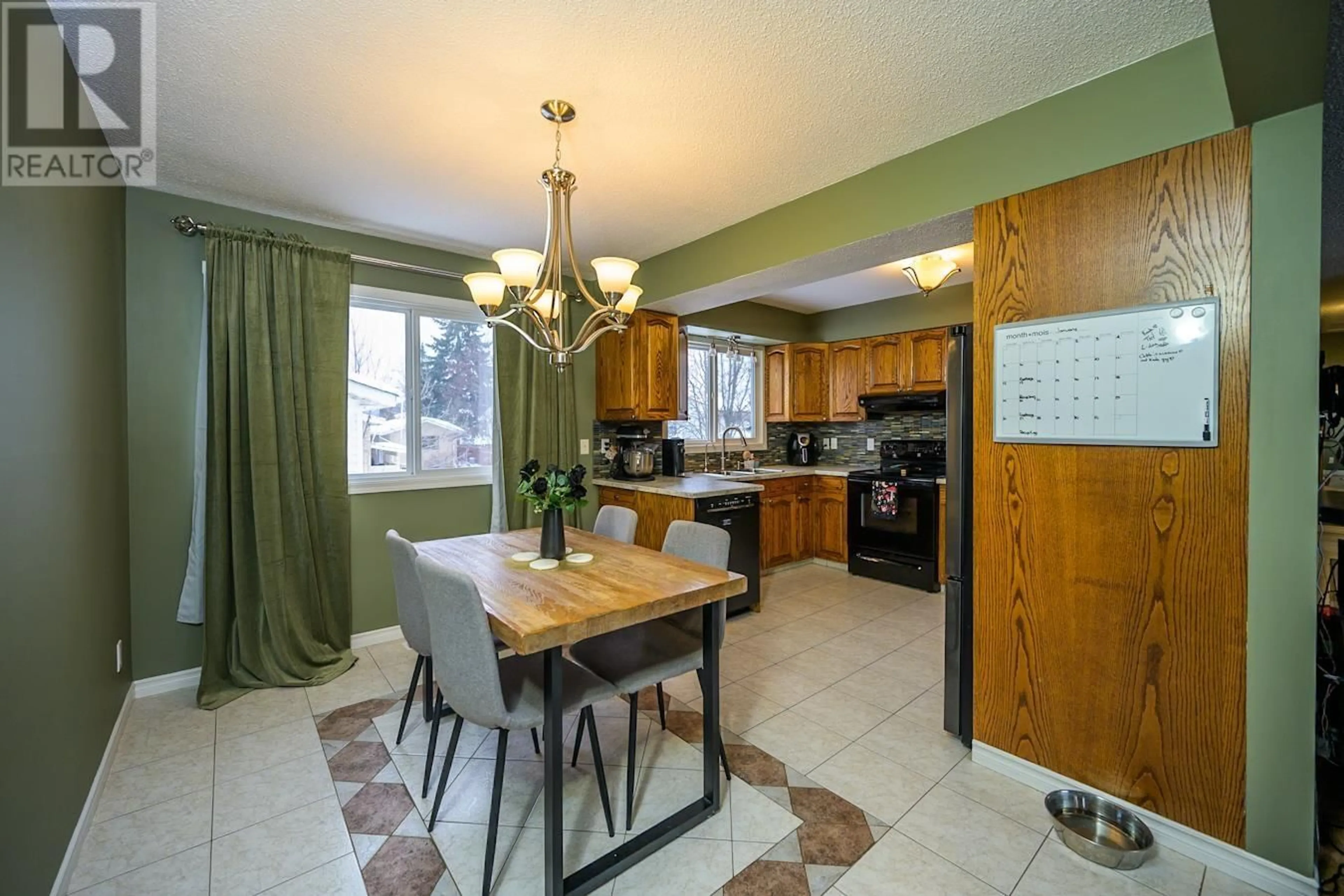 Open concept kitchen, unknown for 928 VEDDER CRESCENT, Prince George British Columbia V2M3T3