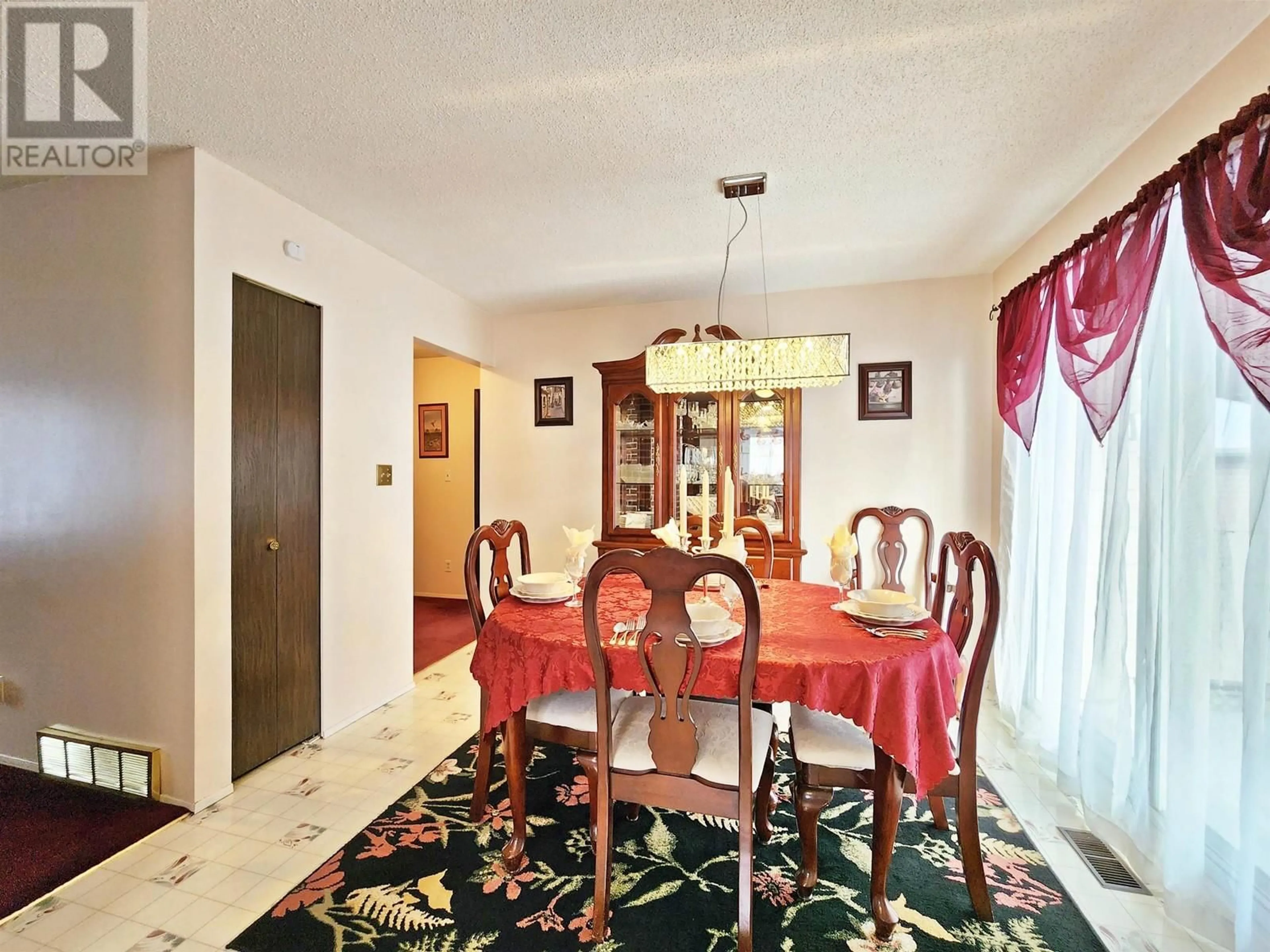 Dining room, ceramic/tile floor for 280 BETTCHER STREET, Quesnel British Columbia V2J5A6