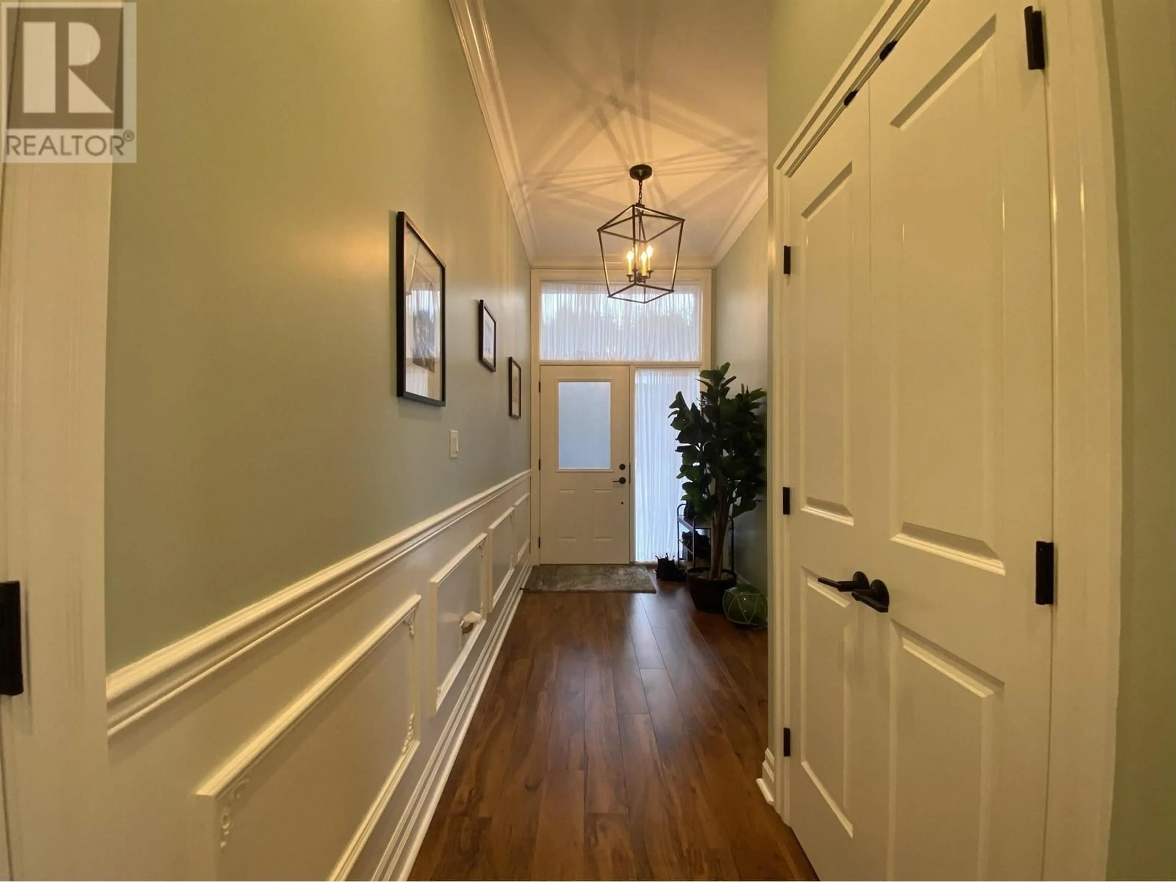 Indoor entryway for 18 4022 YEO STREET, Terrace British Columbia V8G0H5