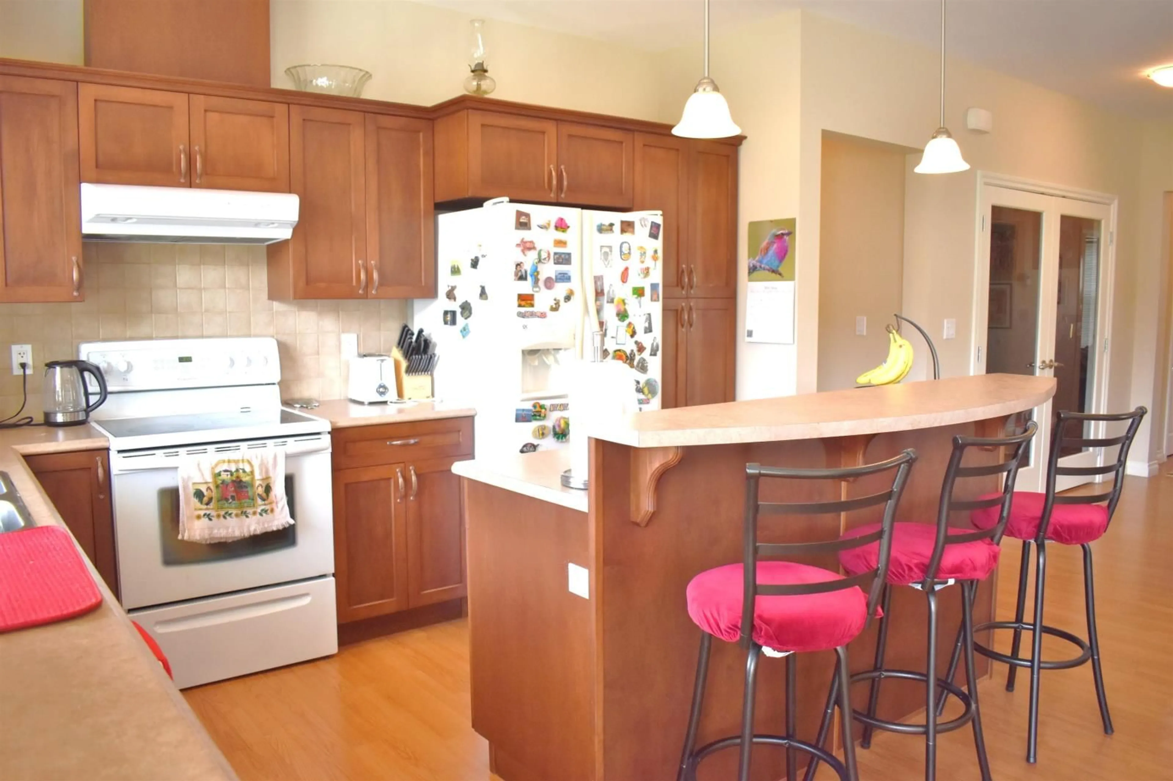 Open concept kitchen, wood/laminate floor for 62 - 7600 CHILLIWACK RIVER ROAD, Chilliwack British Columbia V2R3Z6