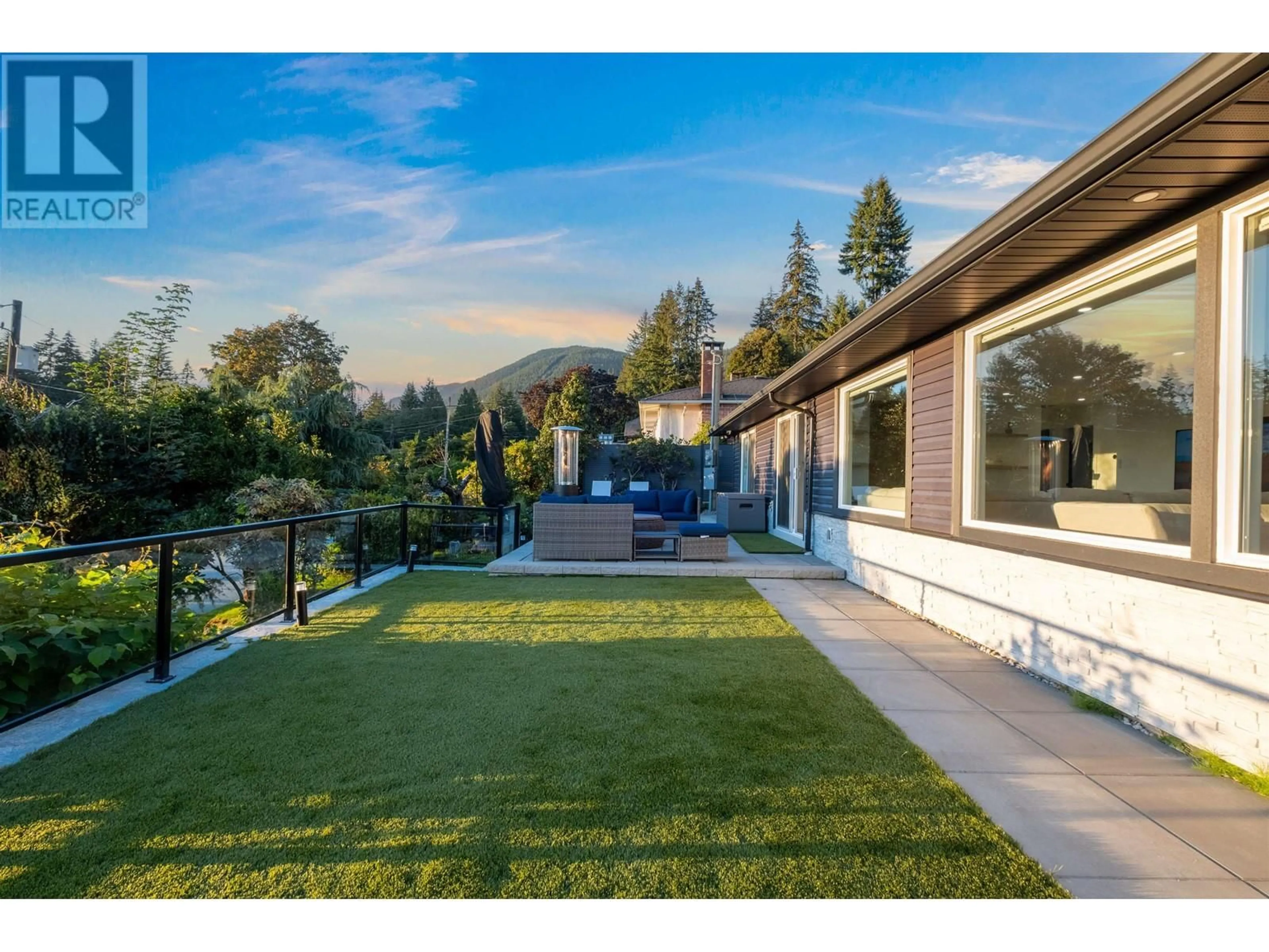 A pic from outside/outdoor area/front of a property/back of a property/a pic from drone, mountain view for 3812 DALKEITH DRIVE, North Vancouver British Columbia V7N3N6