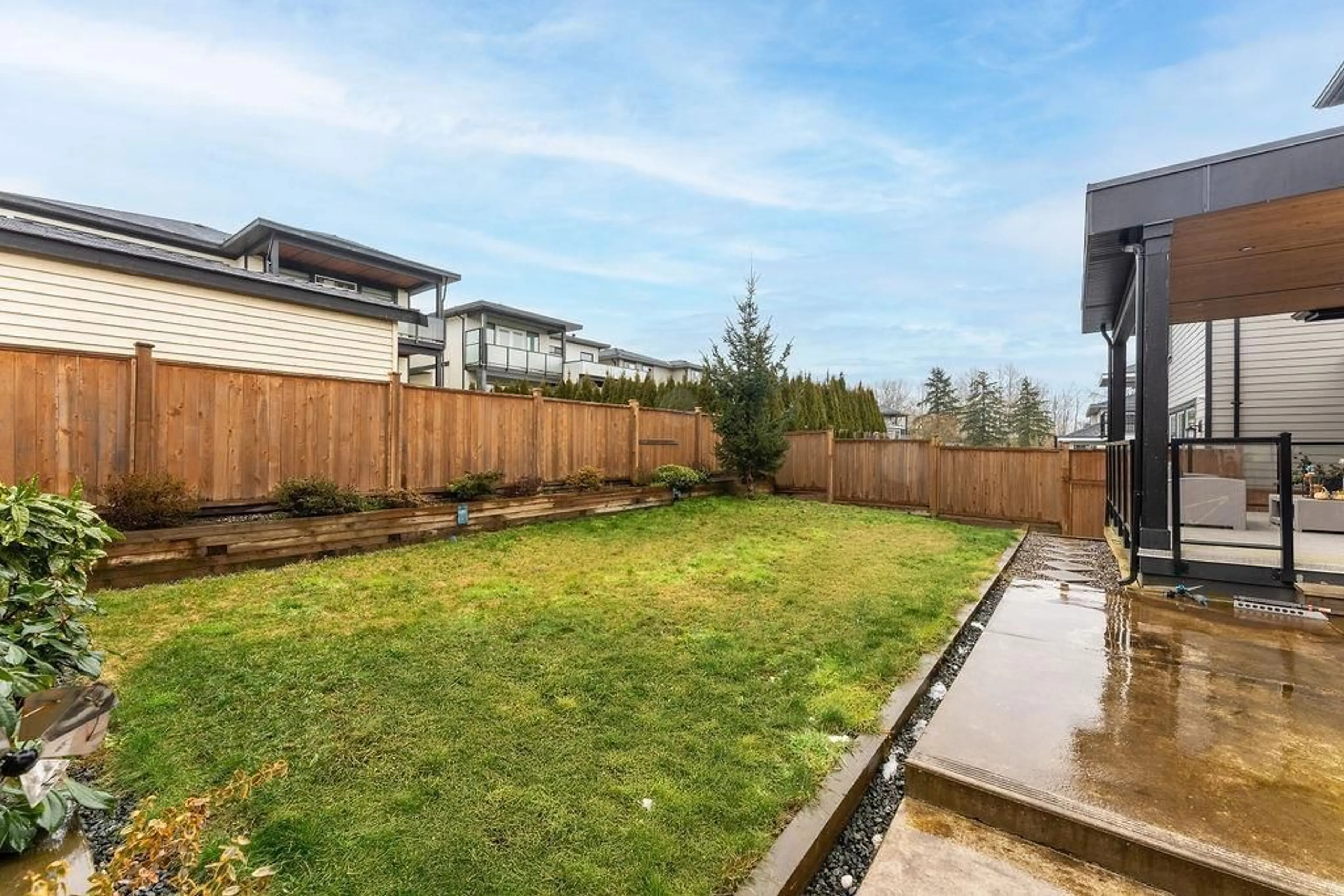 Patio, unknown for 20541 69 AVENUE, Langley British Columbia V2Y1R2